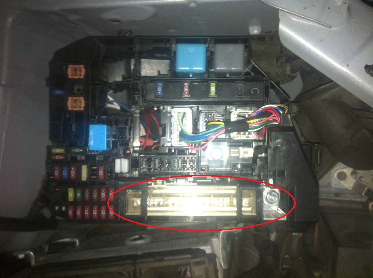 Fuse Box In 2011 Toyota Camry