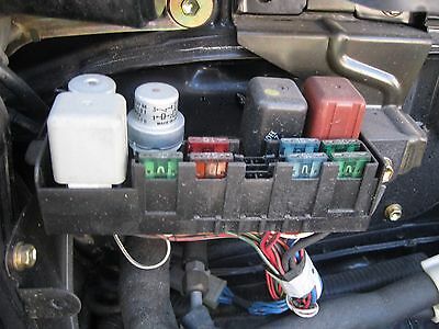 89 TOYOTA MR2 FRONT HOOD/TRUNK FUSE BOX ...