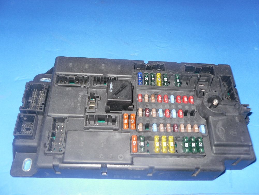 2003 Mitsubishi Montero Fuse Box | schematic and wiring ...
