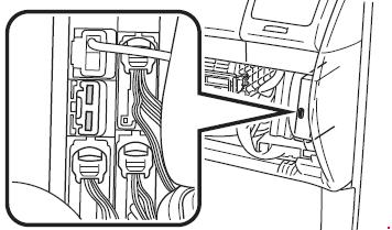 03-'10 Toyota Sienna Fuse Box Diagram