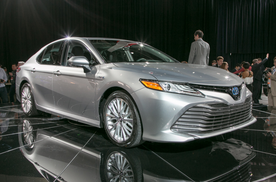 2022 Toyota Camry Hybrid Xse Review
