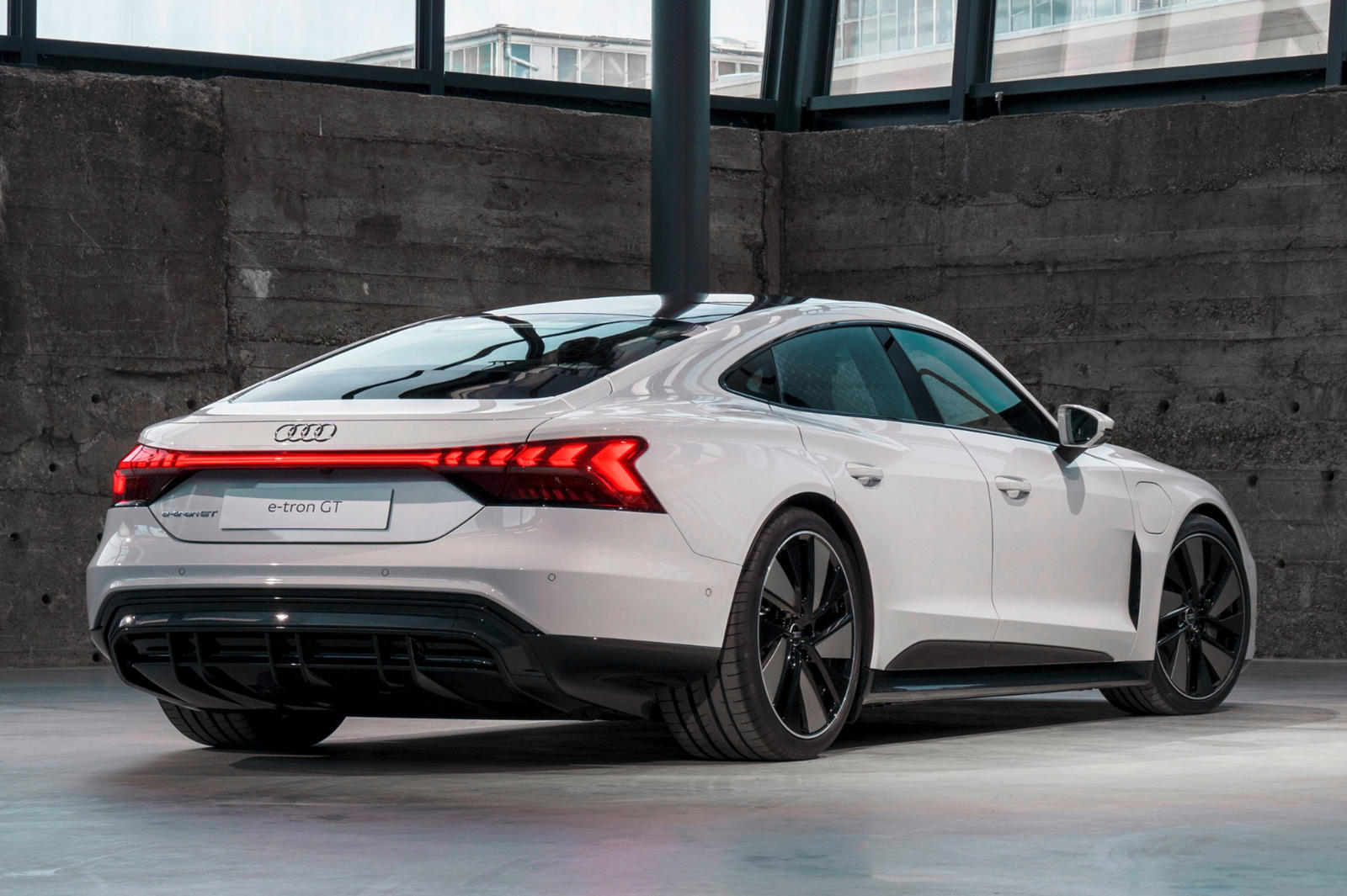2022 Audi e-tron GT: Review, Trims, Specs, Price, New ...