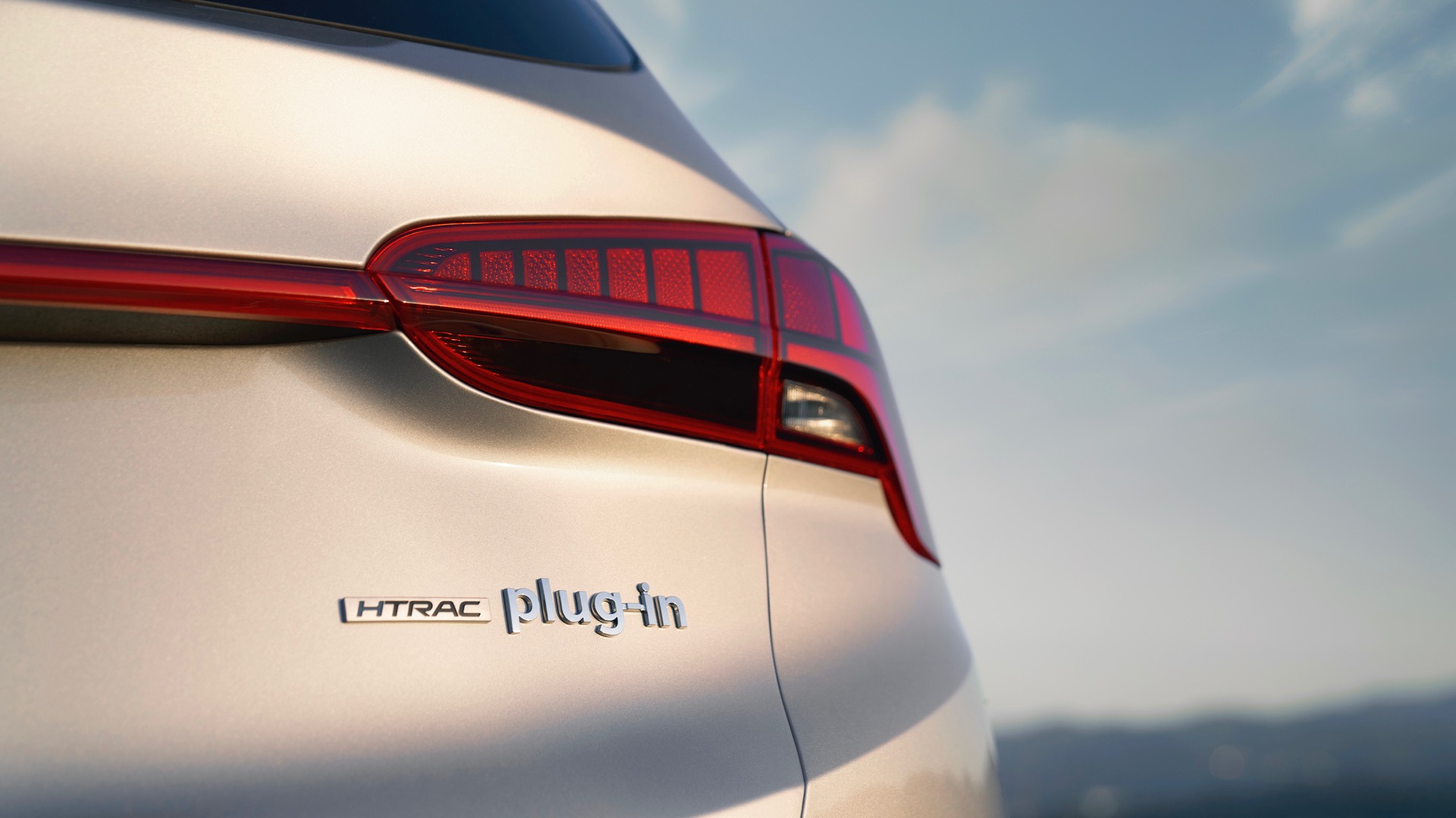 2022 Hyundai Santa Fe Plug-In Hybrid: First plug-in SUV ...