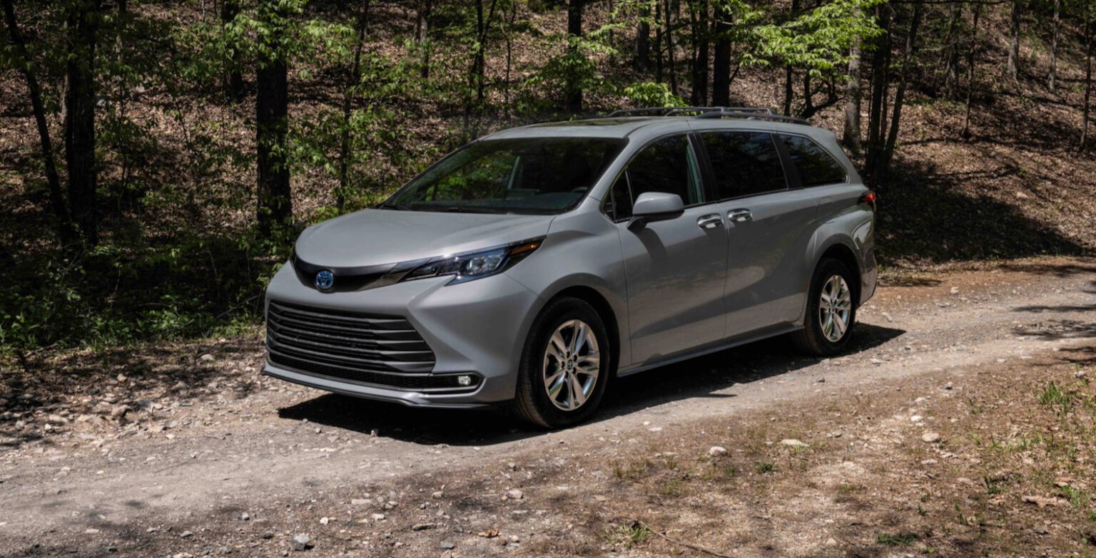 2022 Toyota Sienna Woodland special edition is adventure ...
