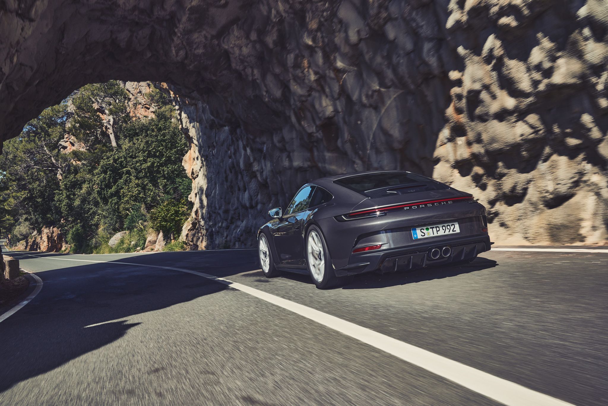 2022 Porsche 911 GT3 Touring Is Here ...