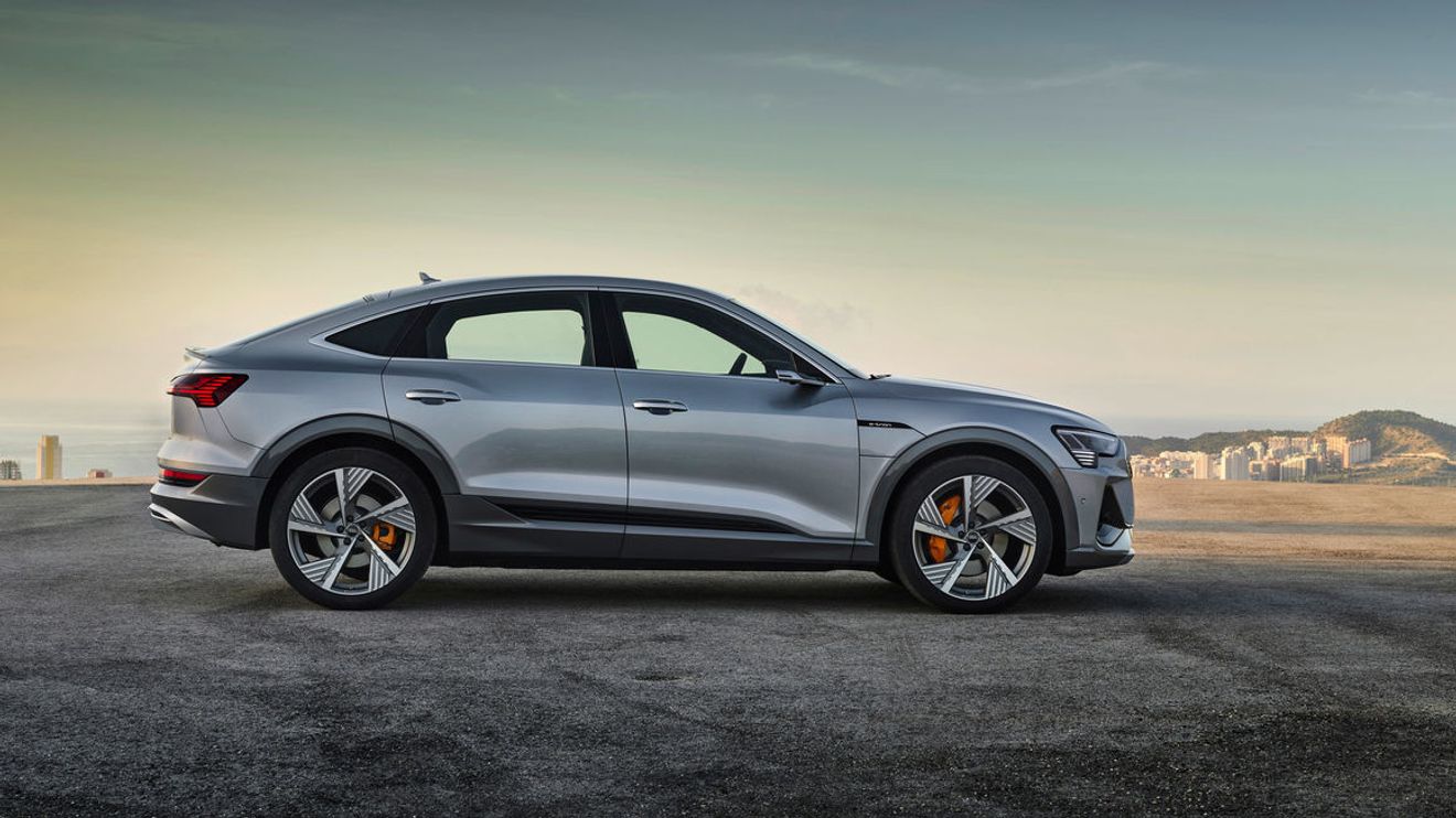 2022 Audi e-tron vs. the Tesla Model Y ...
