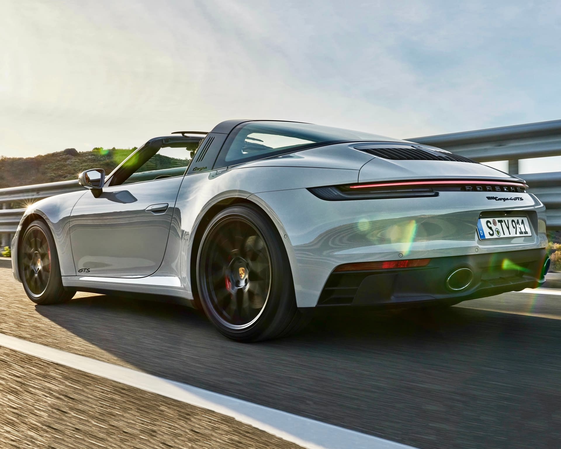 2022 Porsche 911 GTS Debuts in GTS, 4 GTS, and Targa 4 GTS ...