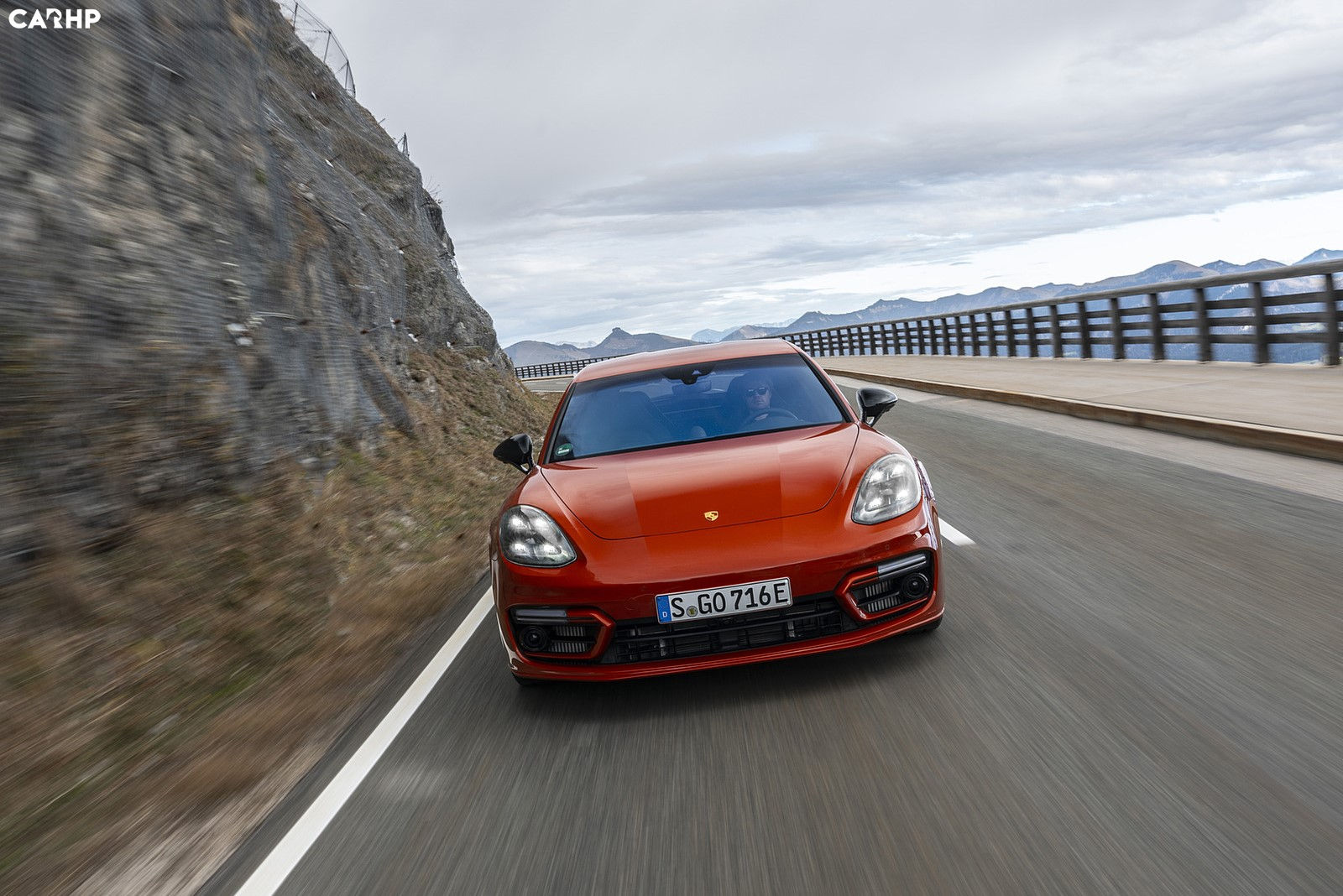 2022 Porsche Panamera 4 E-Hybrid Sport Turismo Review ...