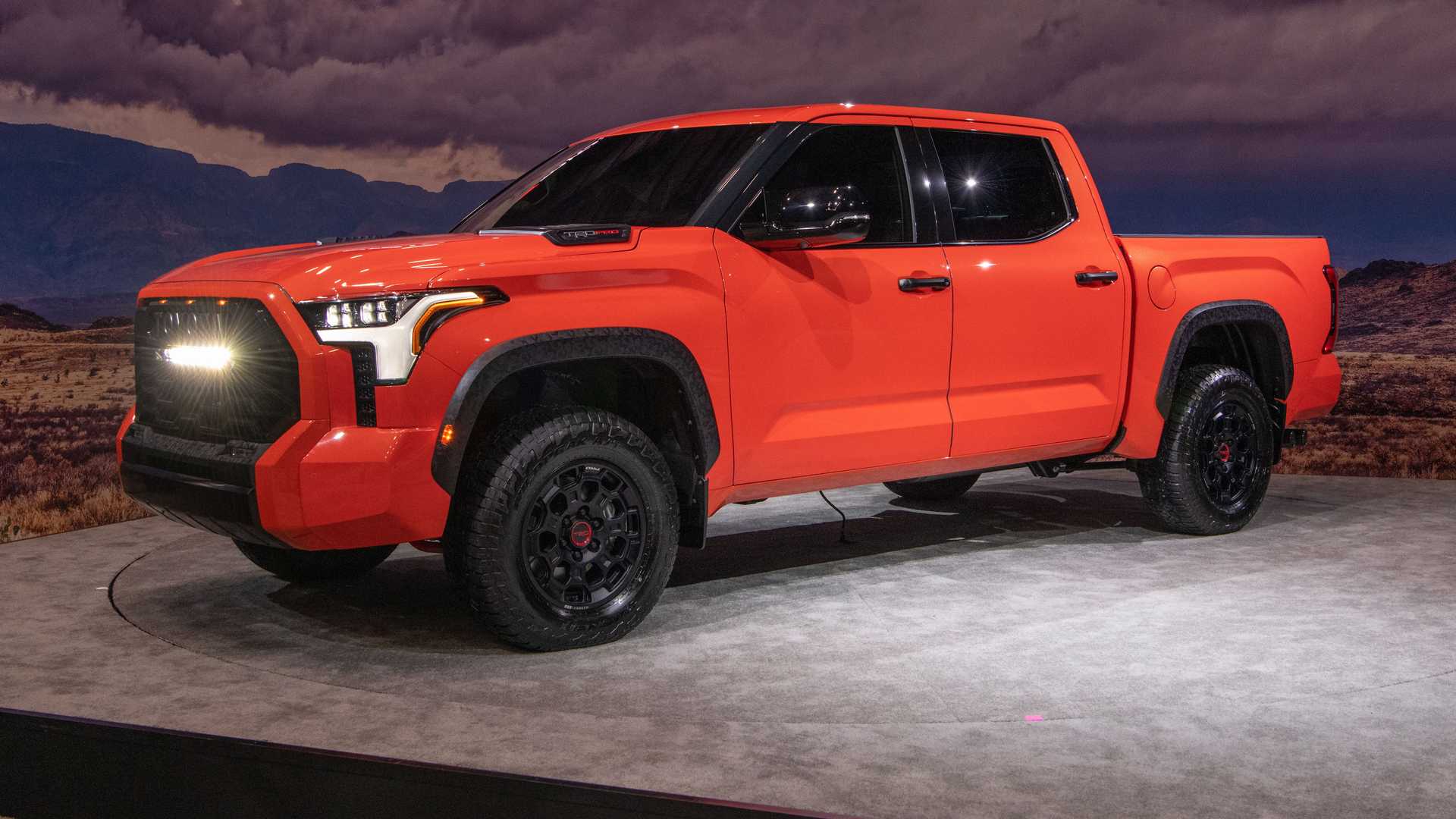 2022 Toyota Tundra Revealed: Full-Size Truck, Modern Muscle