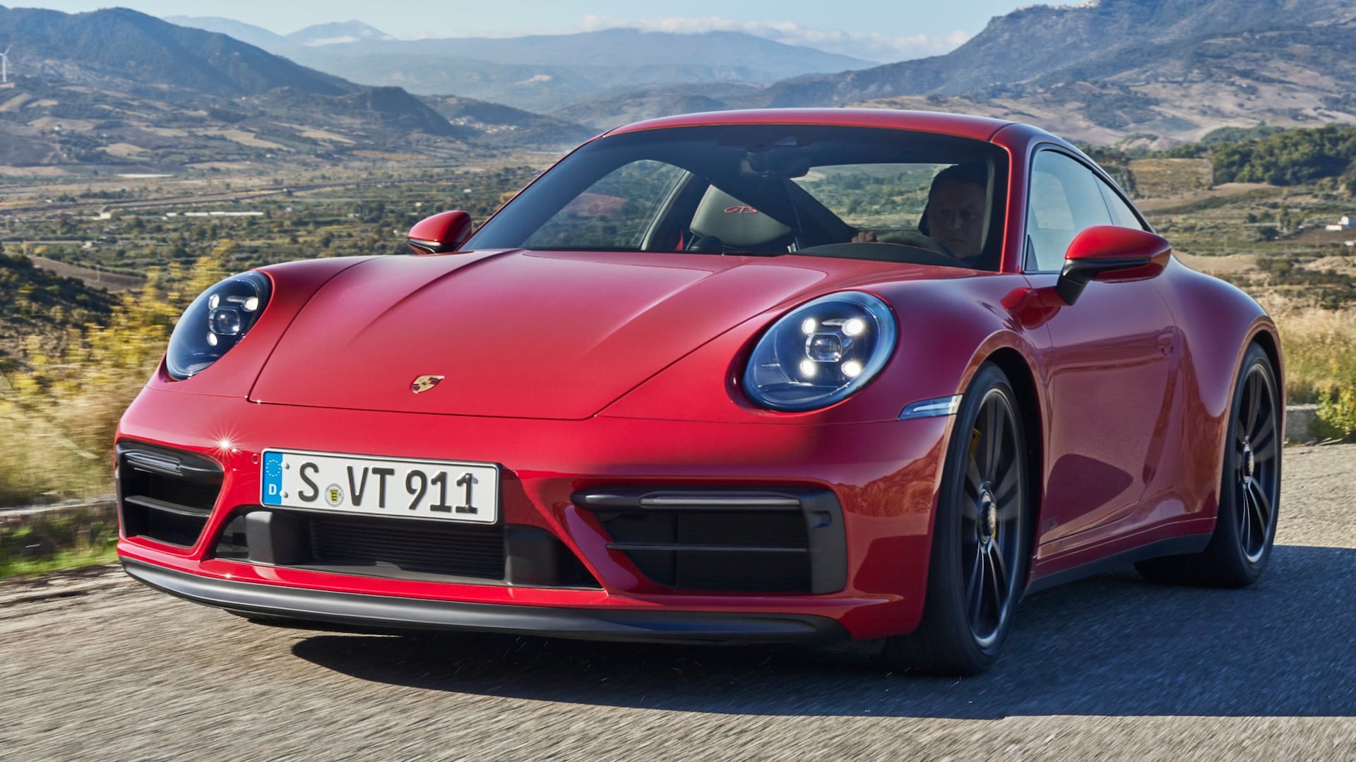 2022 Porsche 911 GTS First Look: The ...