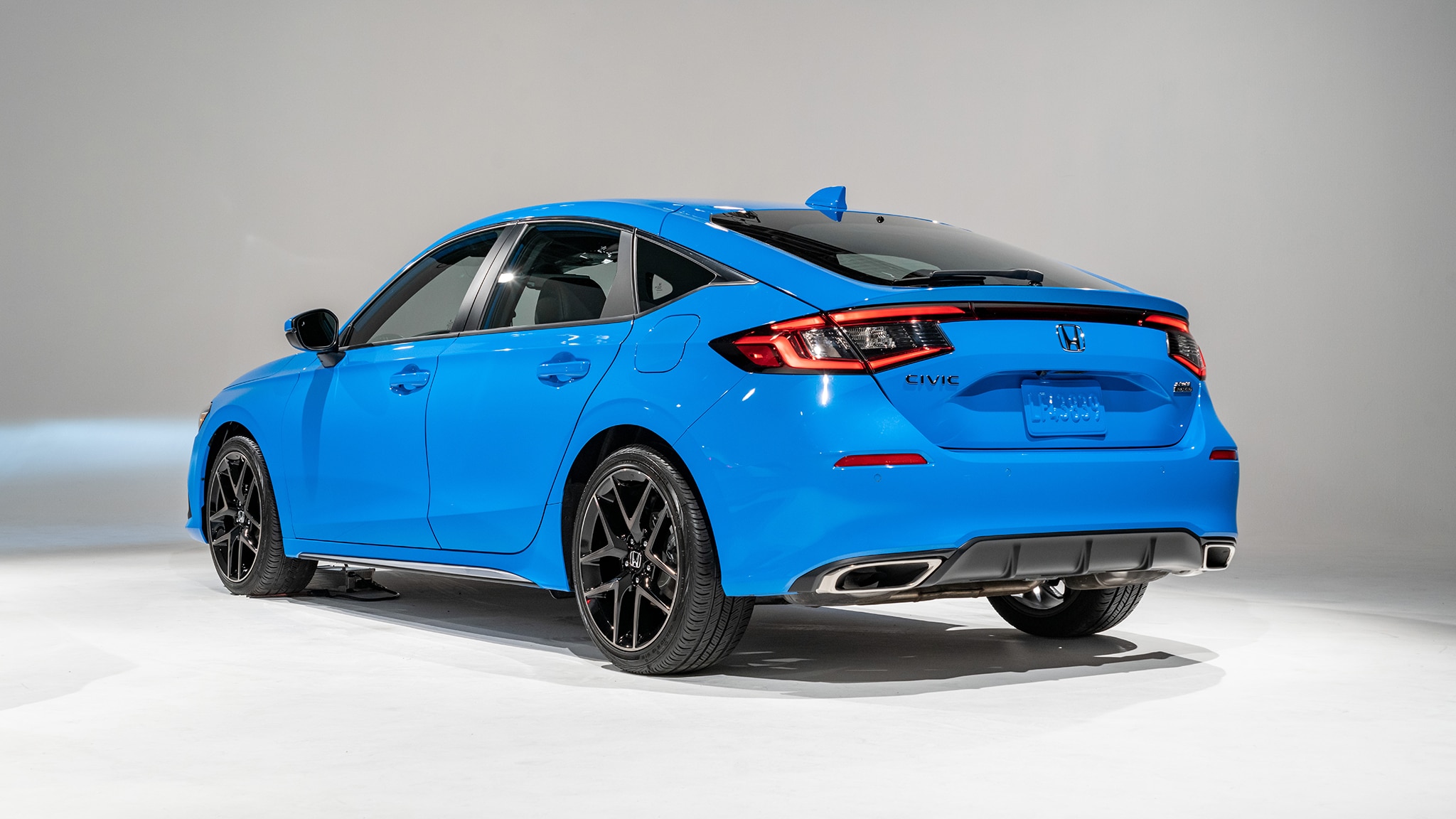 2022 Honda Civic Hatchback Adds Extra Versatility to the ...