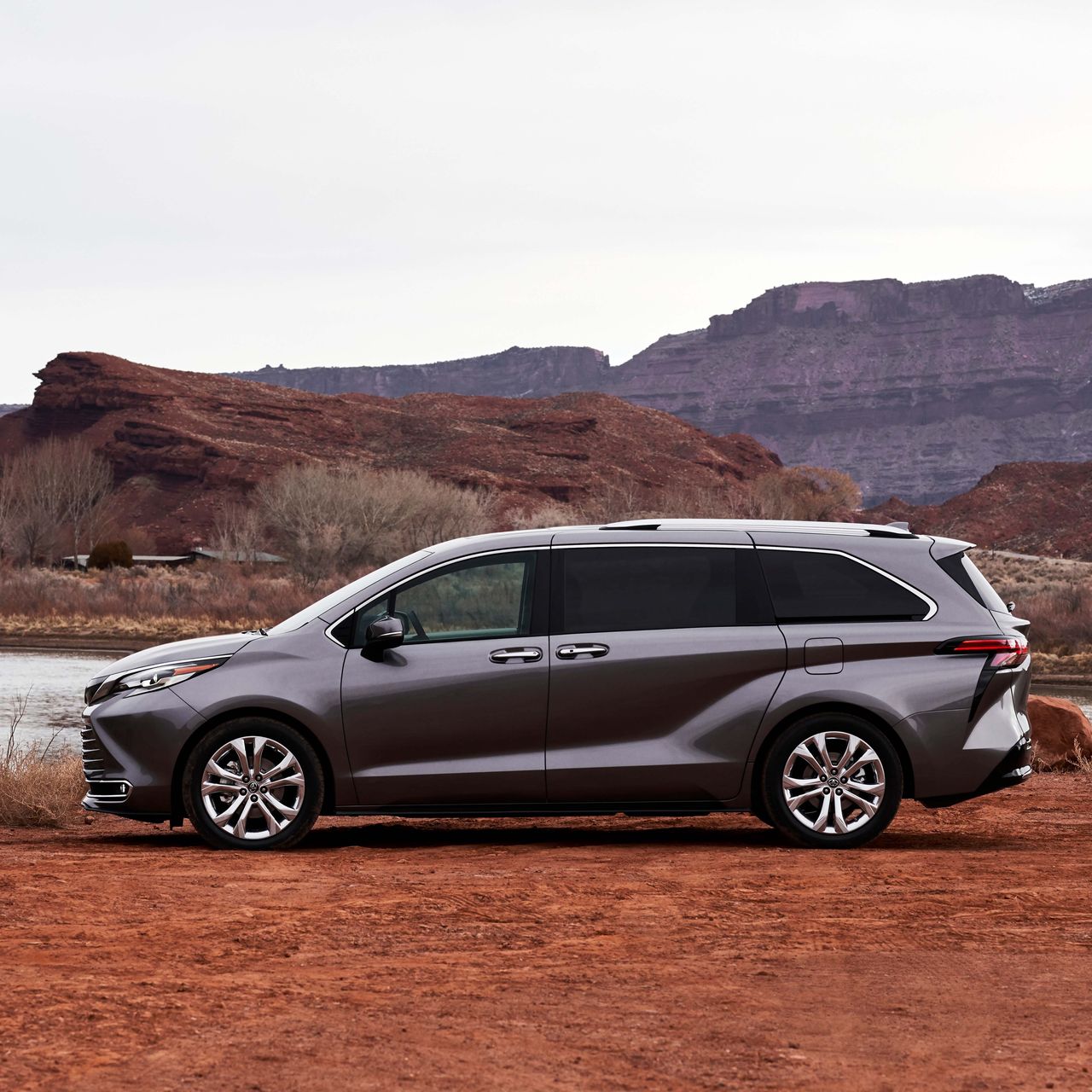 2022 Toyota Sienna: The Minivan Evolves ...