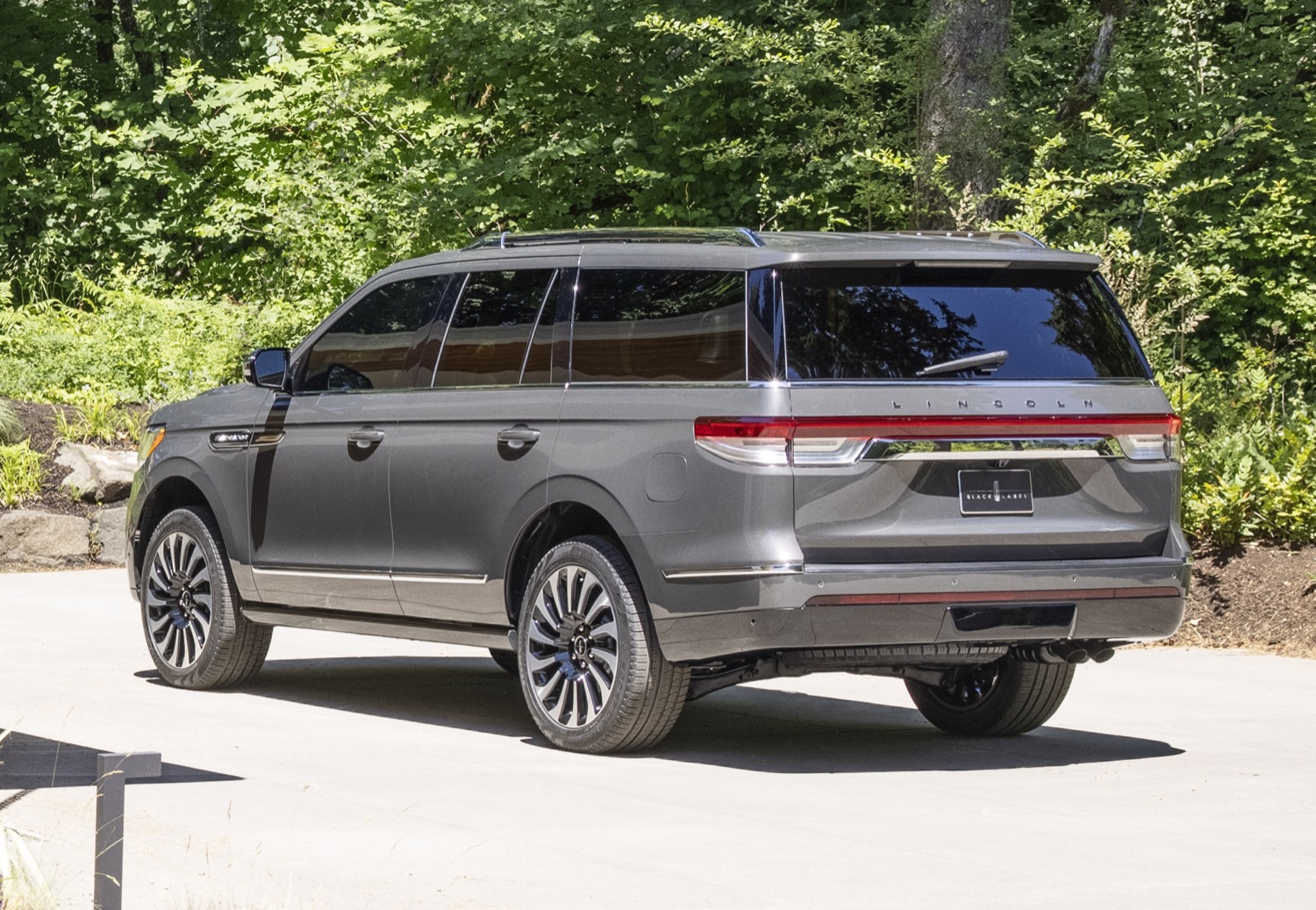 2022 Lincoln Navigator Base Trim Spied For The First Time