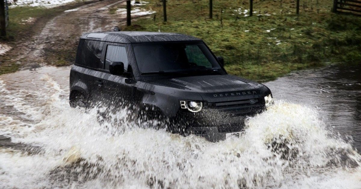 2022 Land Rover Defender V8: Cost ...