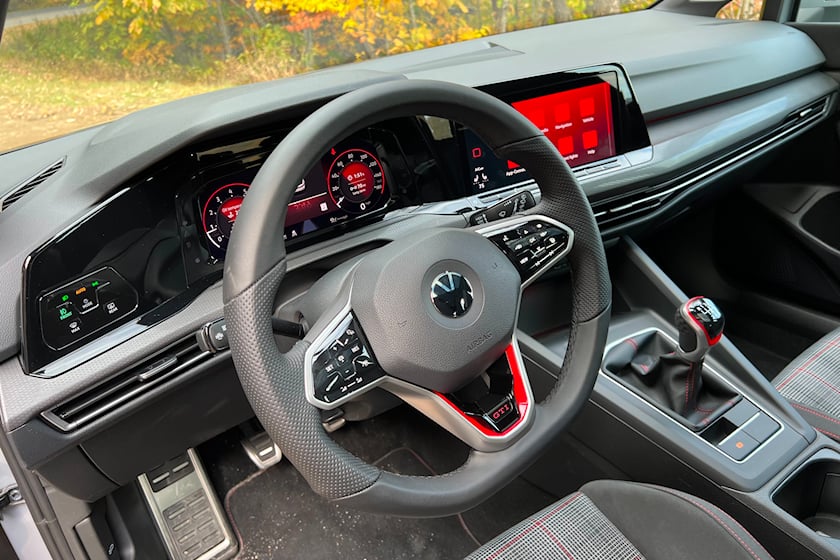 2022 Volkswagen Golf GTI Interior ...