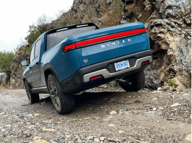 Rivian R1T: Motor Authority Best Car To ...