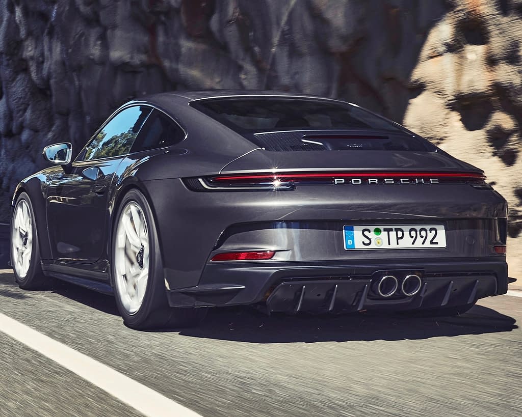2022 Porsche 911 GT3 Touring Package Debuts with No Rear ...