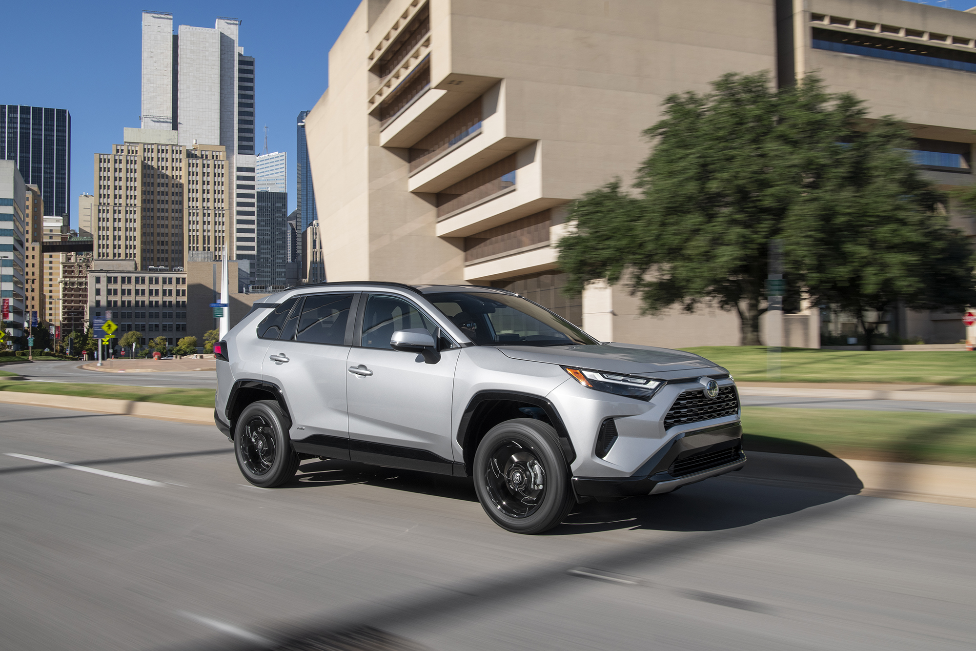 Toyota Refreshes RAV4 for 2022 With New ...