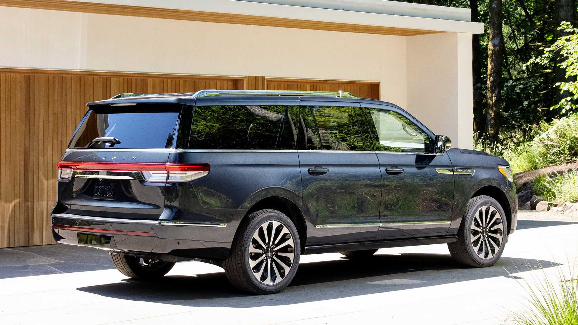 2022 Lincoln Navigator Debuts With Larger Face, Lots Of ...