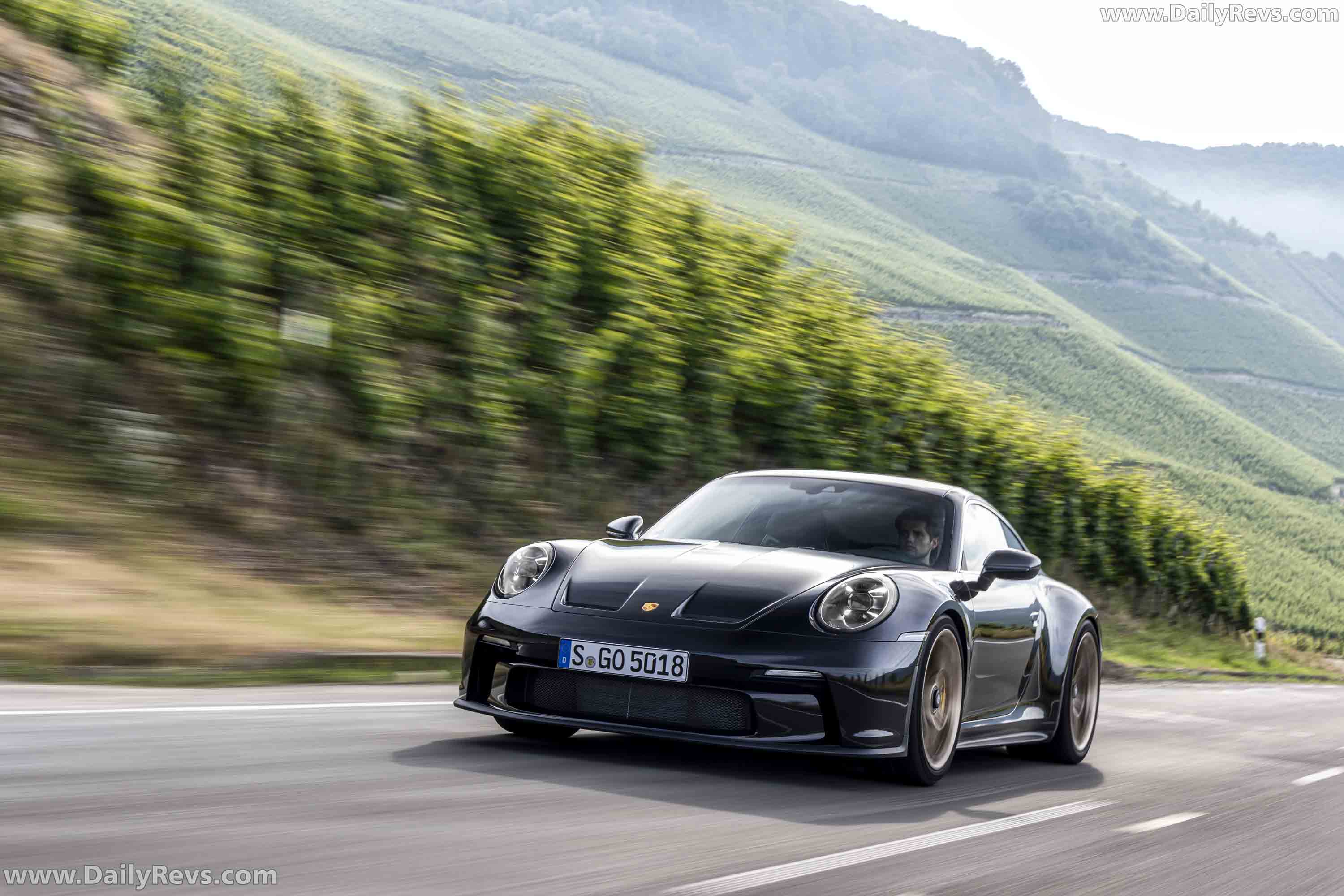 2022 Porsche 911 GT3 Touring Jet Black Metallic - Dailyrevs