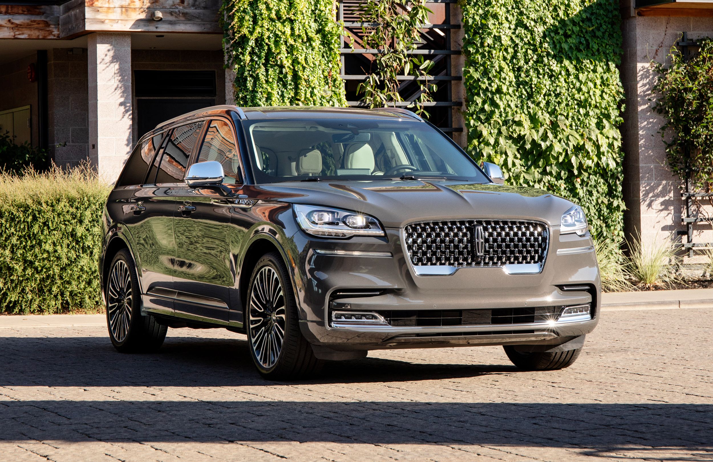 2022 Lincoln Aviator Review, Pricing ...