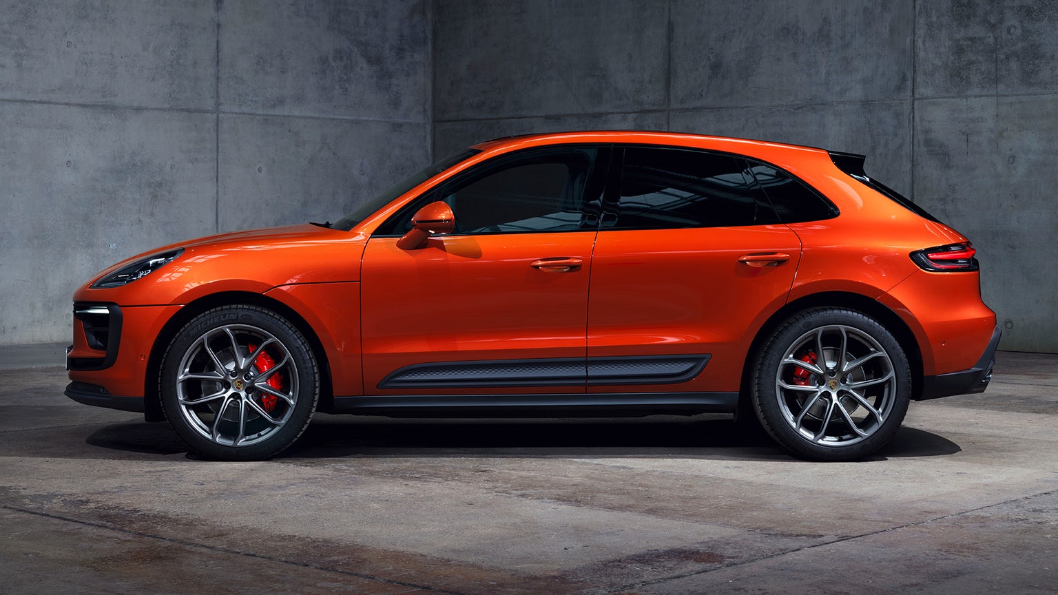 2022 Porsche Macan facelift revealed: price, specs and ...