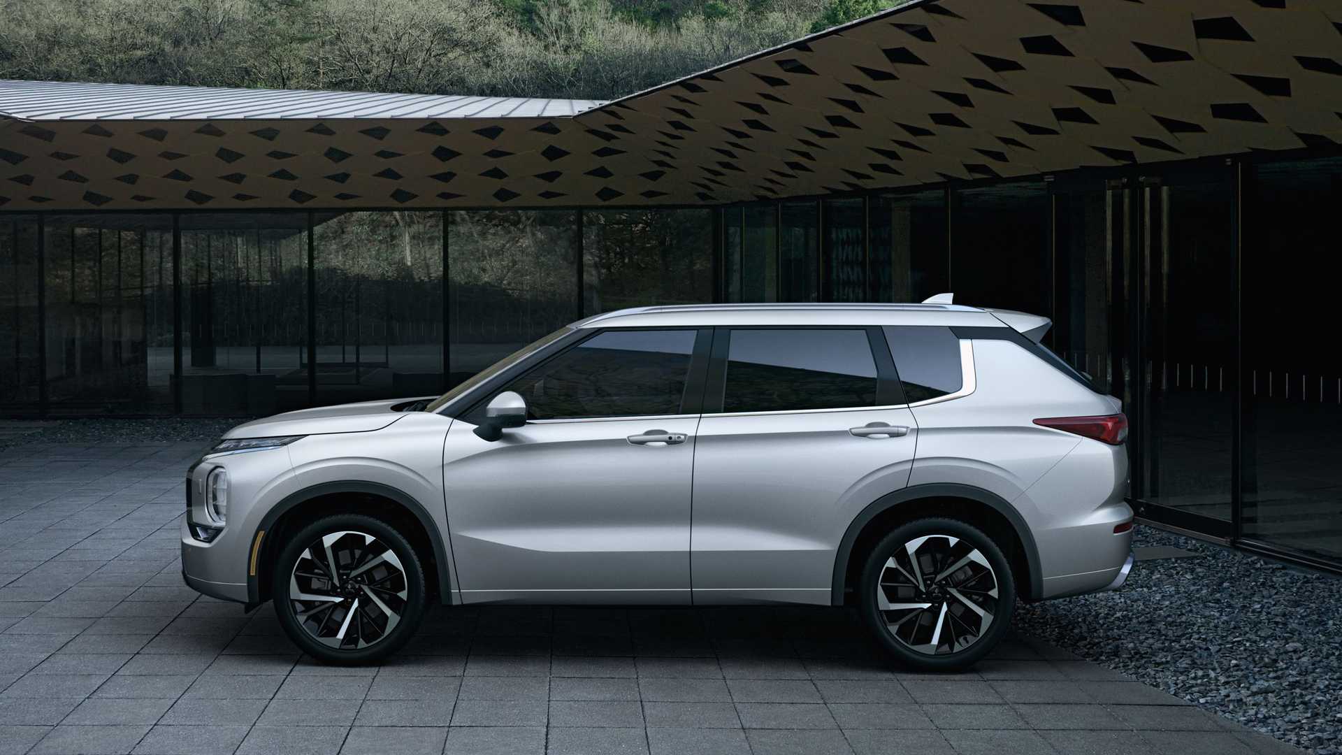 New Mitsubishi Outlander Will Be Sold ...