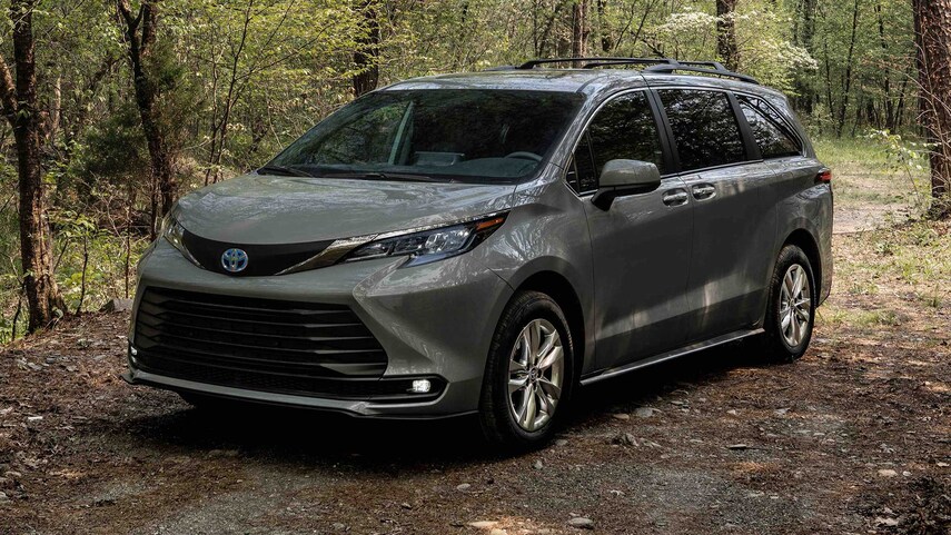Video: Check out the 2022 Toyota Sienna Woodland Edition ...