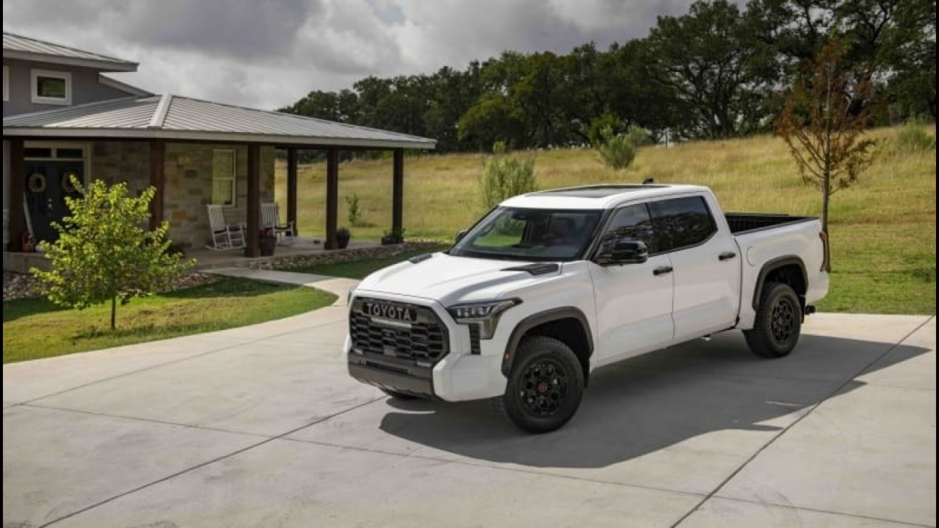 2022 Toyota Tundra unveiled at San ...