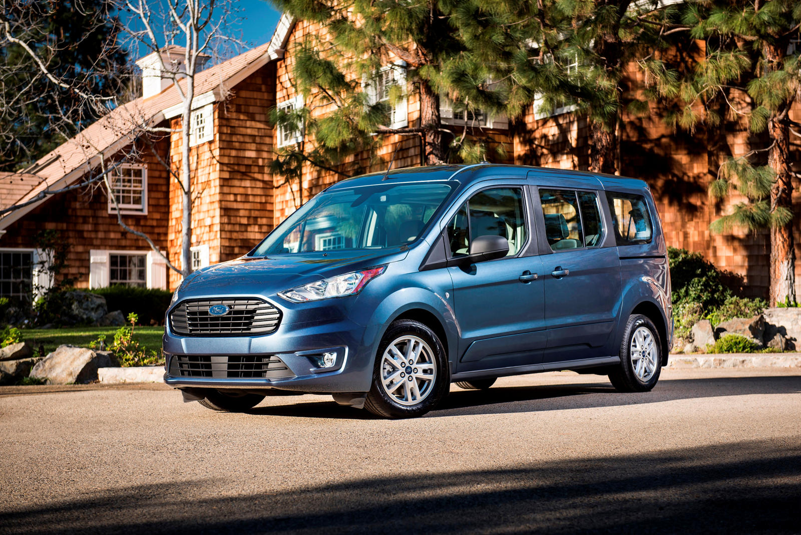 2022 Ford Transit Connect Passenger Wagon: Review, Trims ...