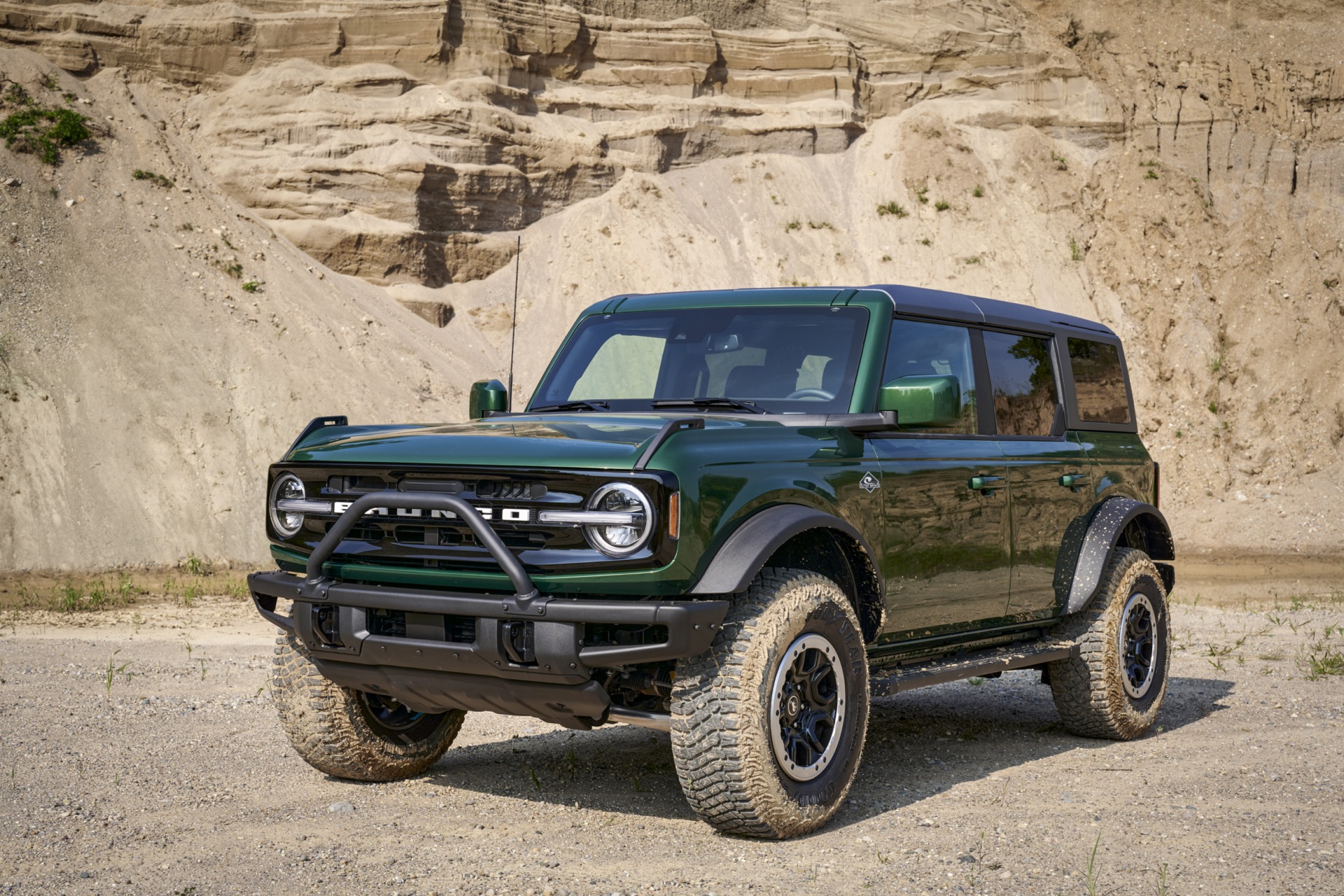 2022 Ford Bronco Review, Ratings, Specs ...
