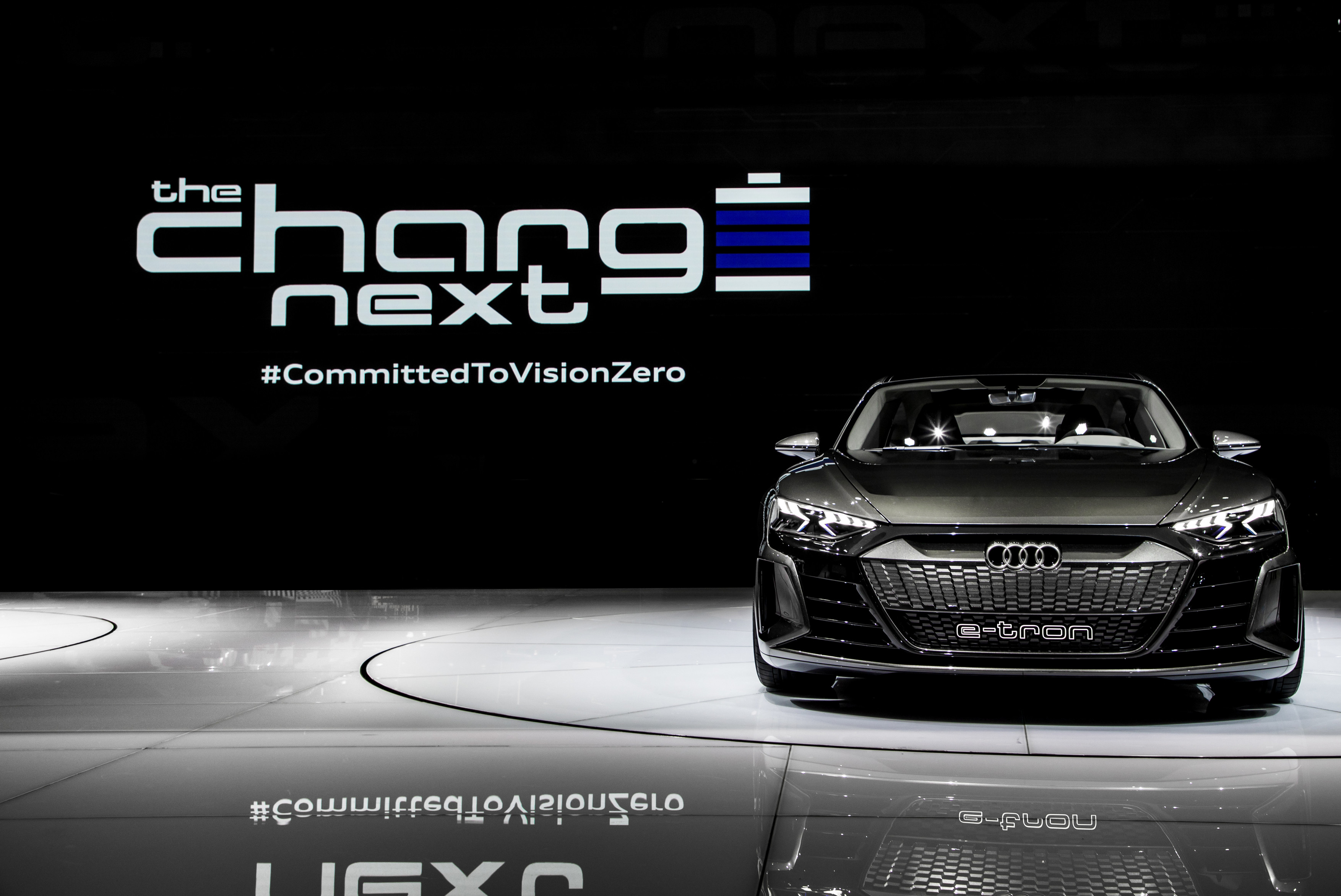 Smaller A4-sized Audi e-tron GT will ...