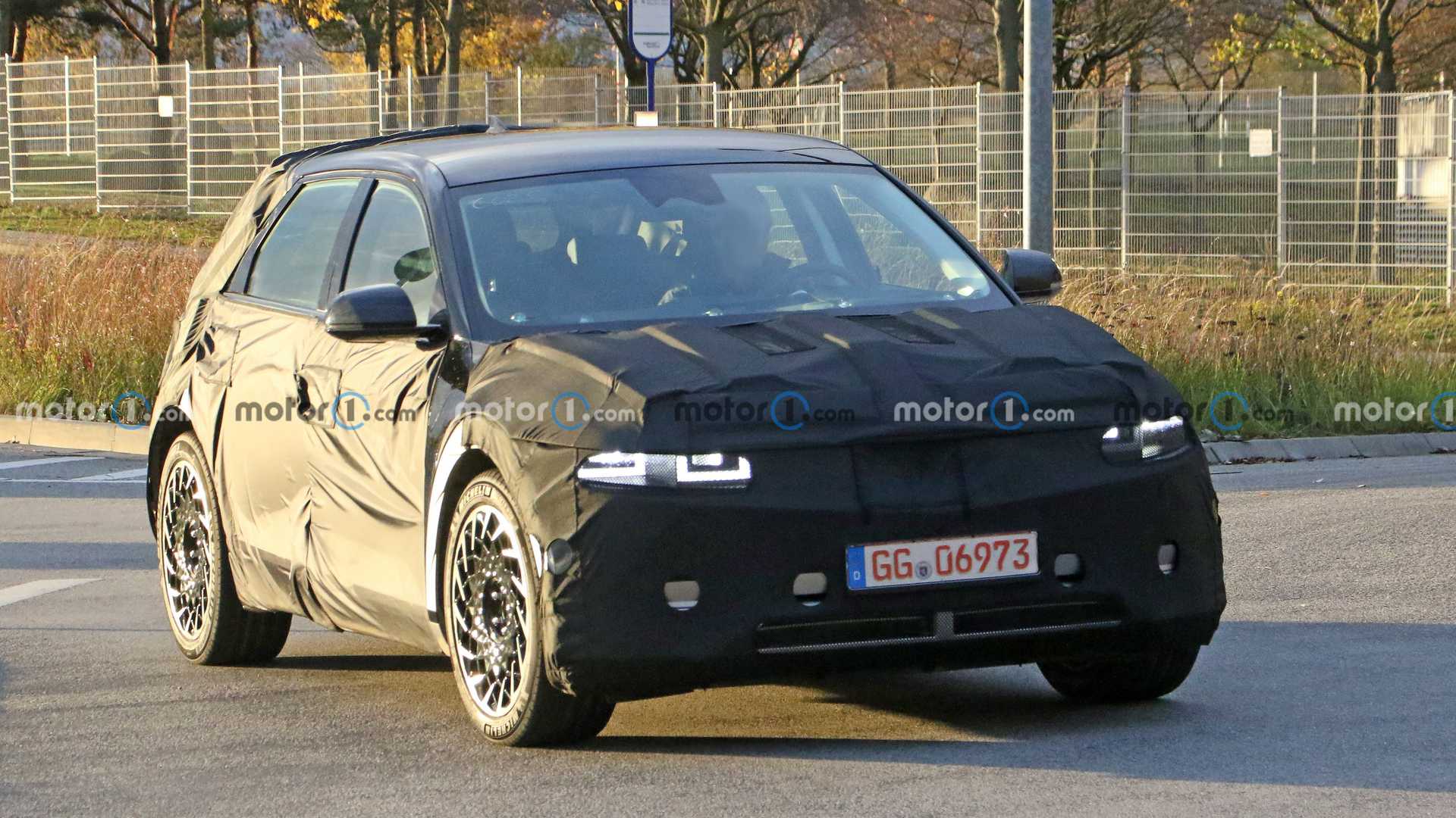 2022 Hyundai Ioniq 5 Spied With Production Body And Lights