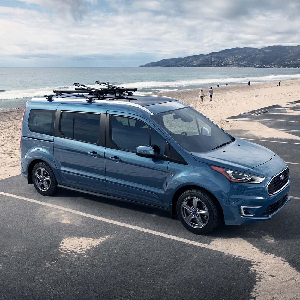 Compare the 2022 Ford Transit Connect ...