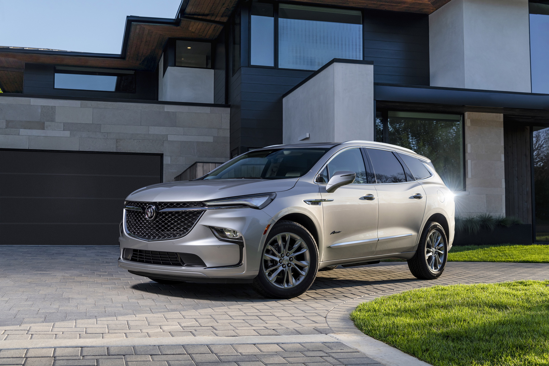 Buick Unveils Stylish New Visual Updates For The 2022 ...