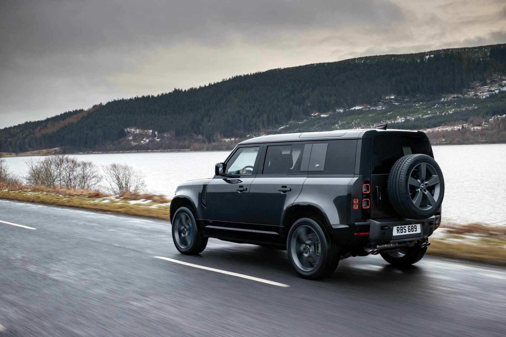 More Power! 2022 Land Rover Defender Gets Supercharged V8 ...