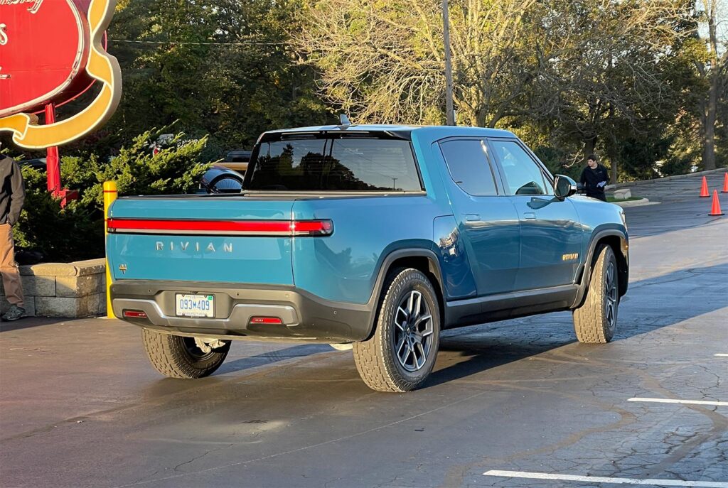 First Drive: 2022 Rivian R1T - The ...