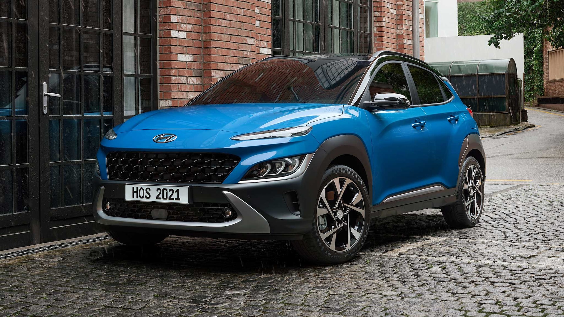 2022 Hyundai Kona Doubles Down on Funky Styling, Adds ...