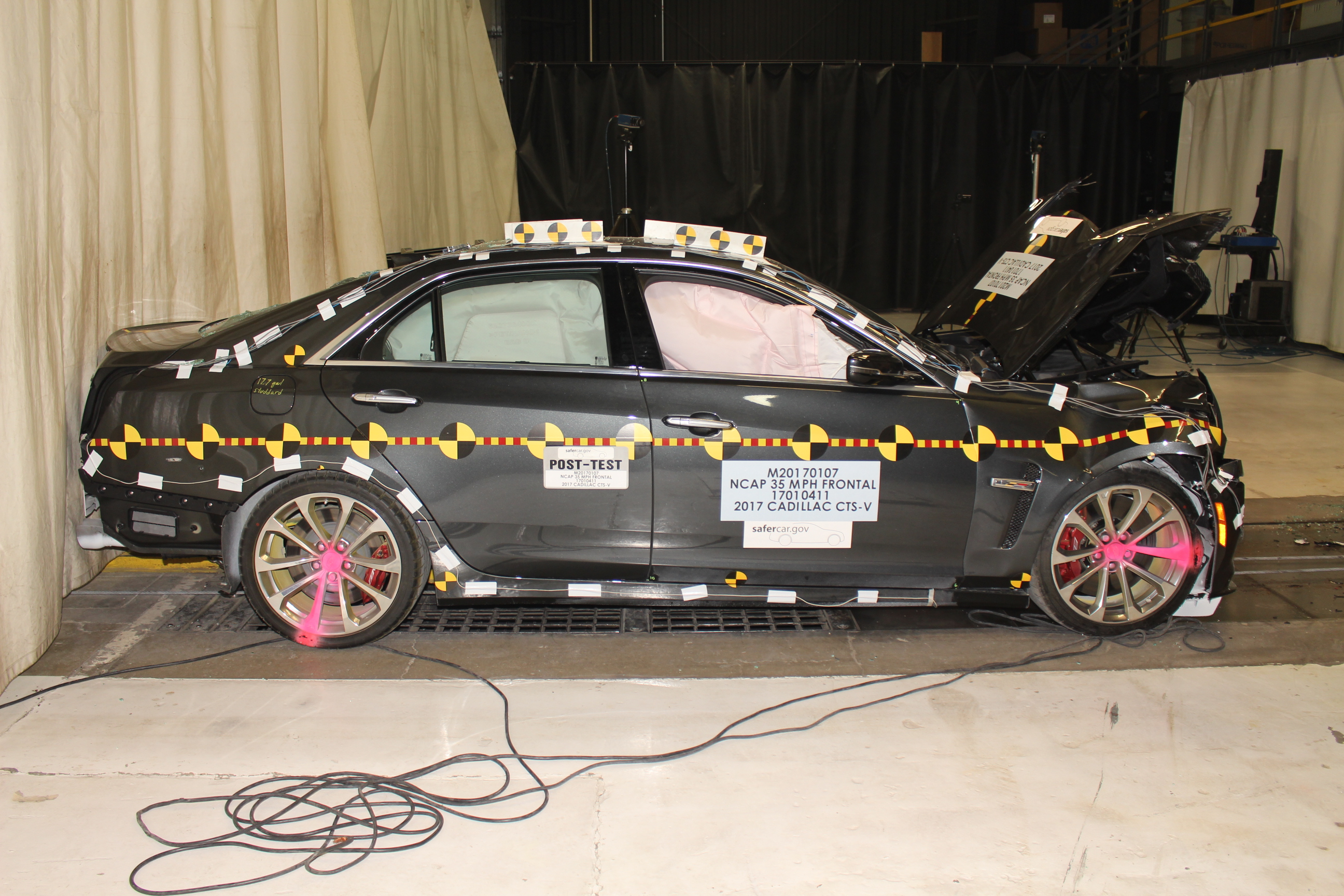 2017 CADILLAC CTS-V crash image 13