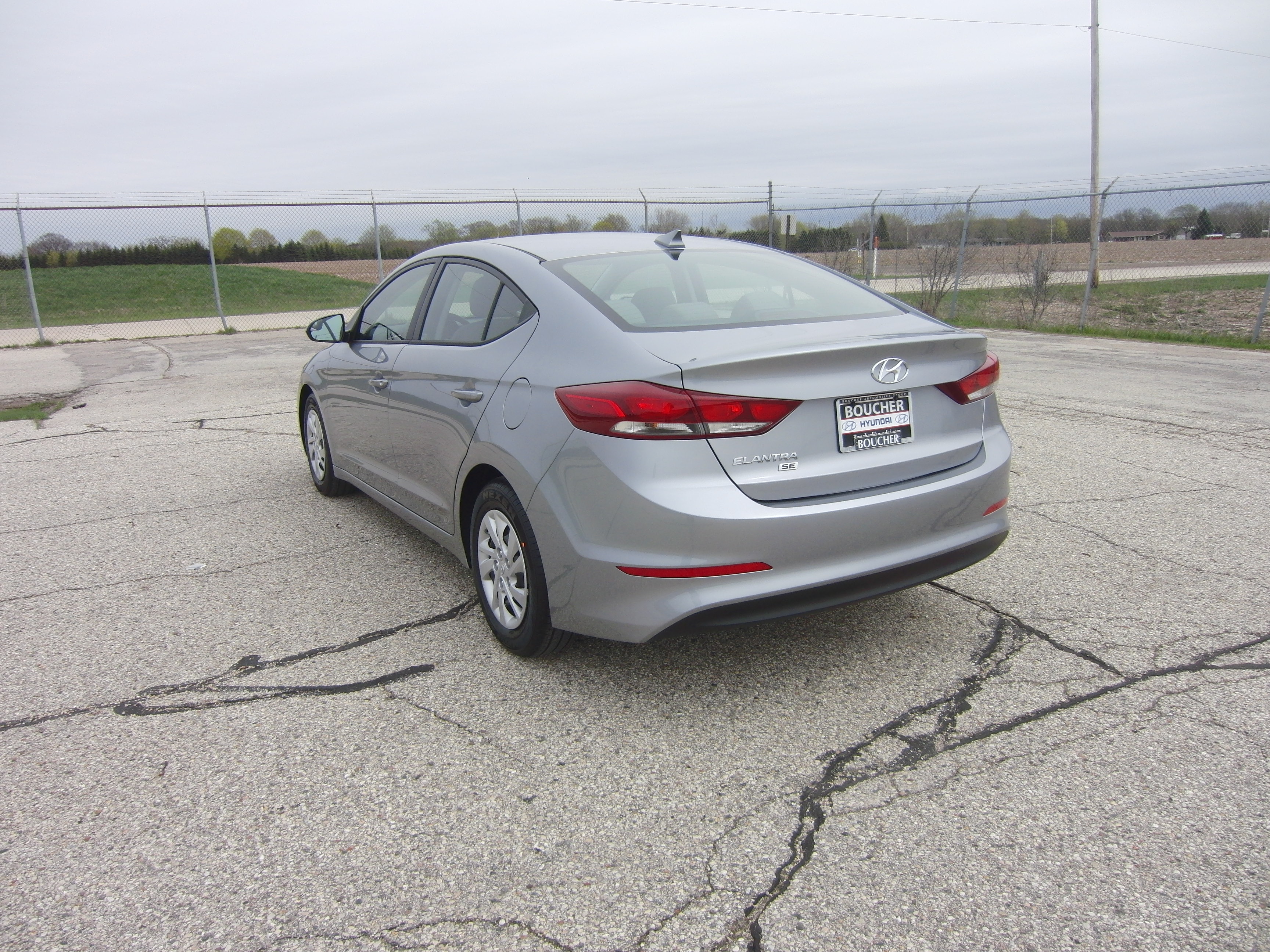 2017 HYUNDAI ELANTRA crash image 2
