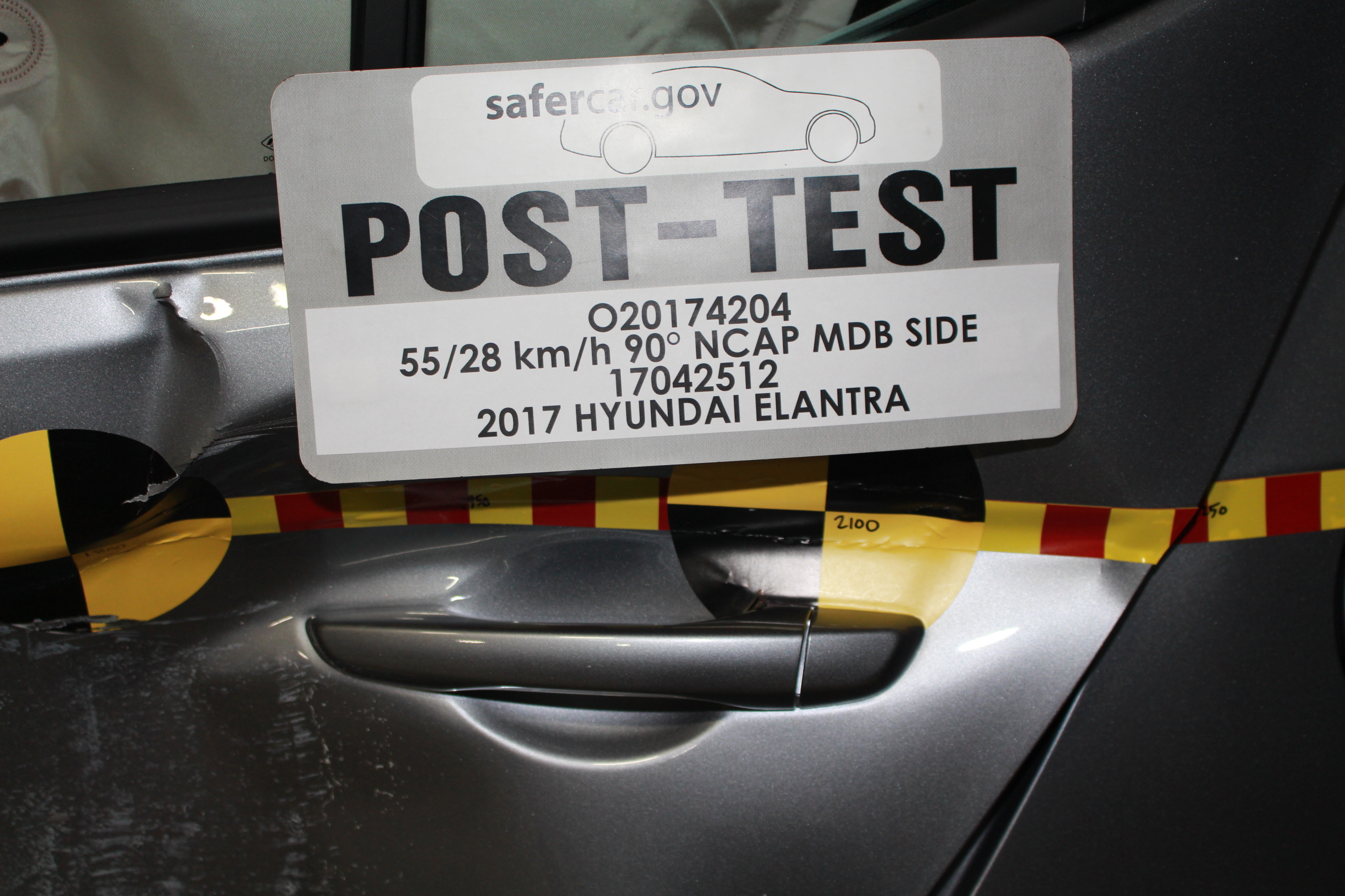 2017 HYUNDAI ELANTRA crash image 24
