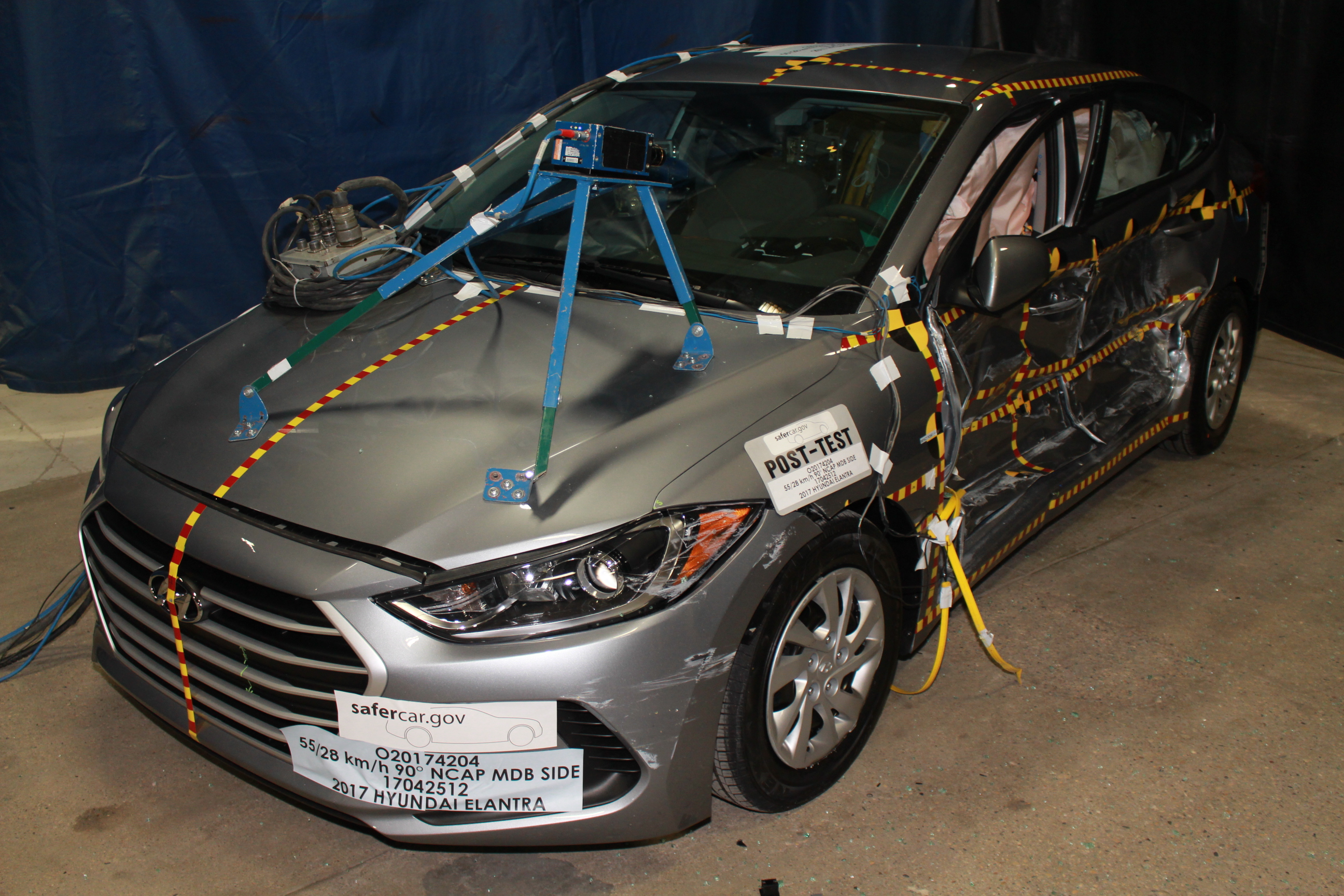 2017 HYUNDAI ELANTRA crash image 6
