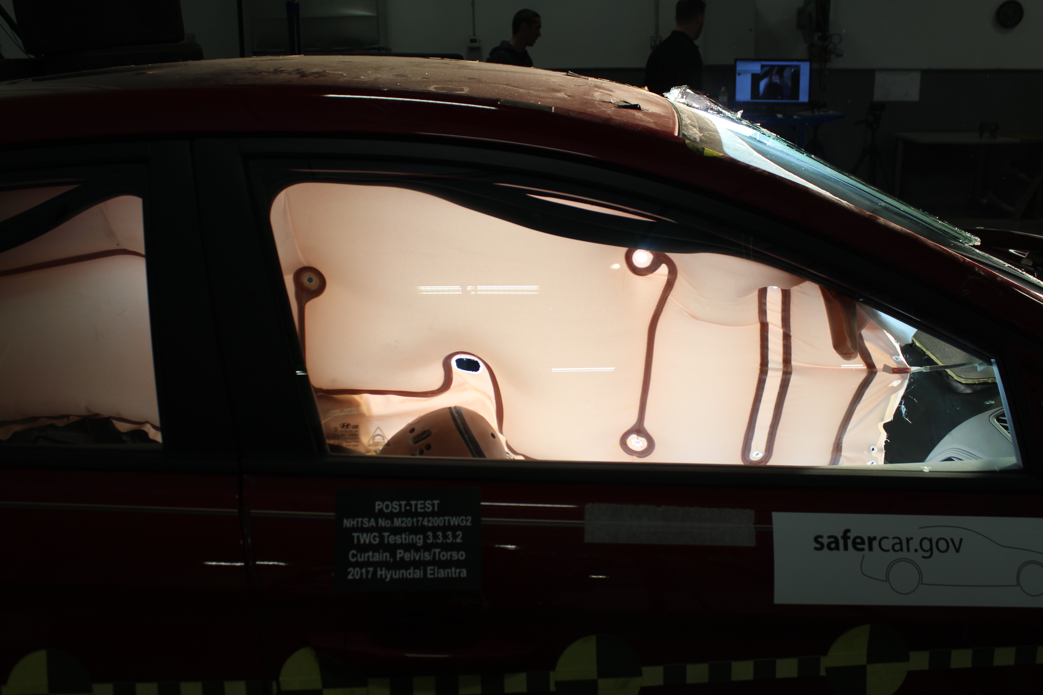 2017 HYUNDAI ELANTRA crash image