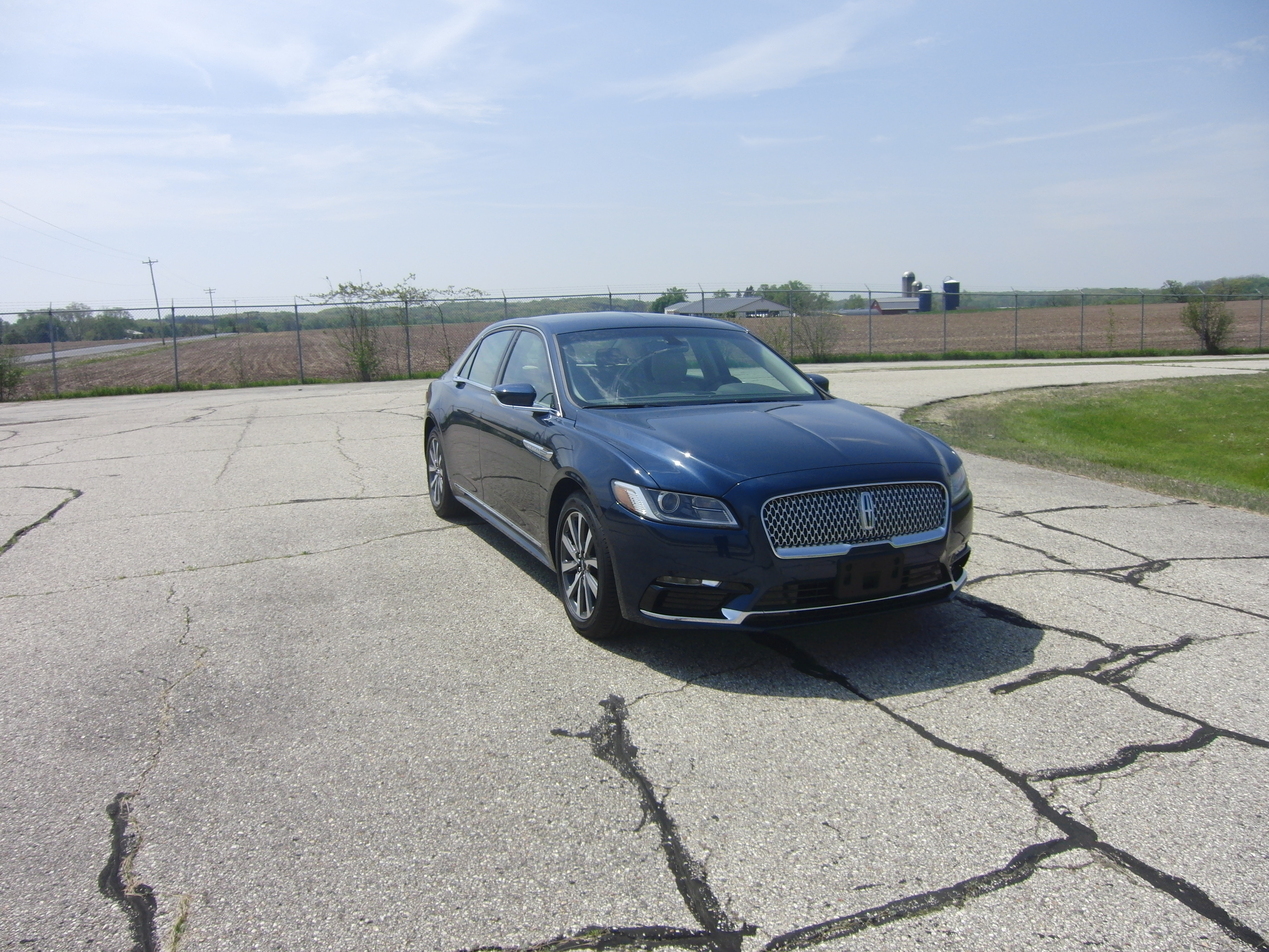 2017 LINCOLN CONTINENTAL crash image