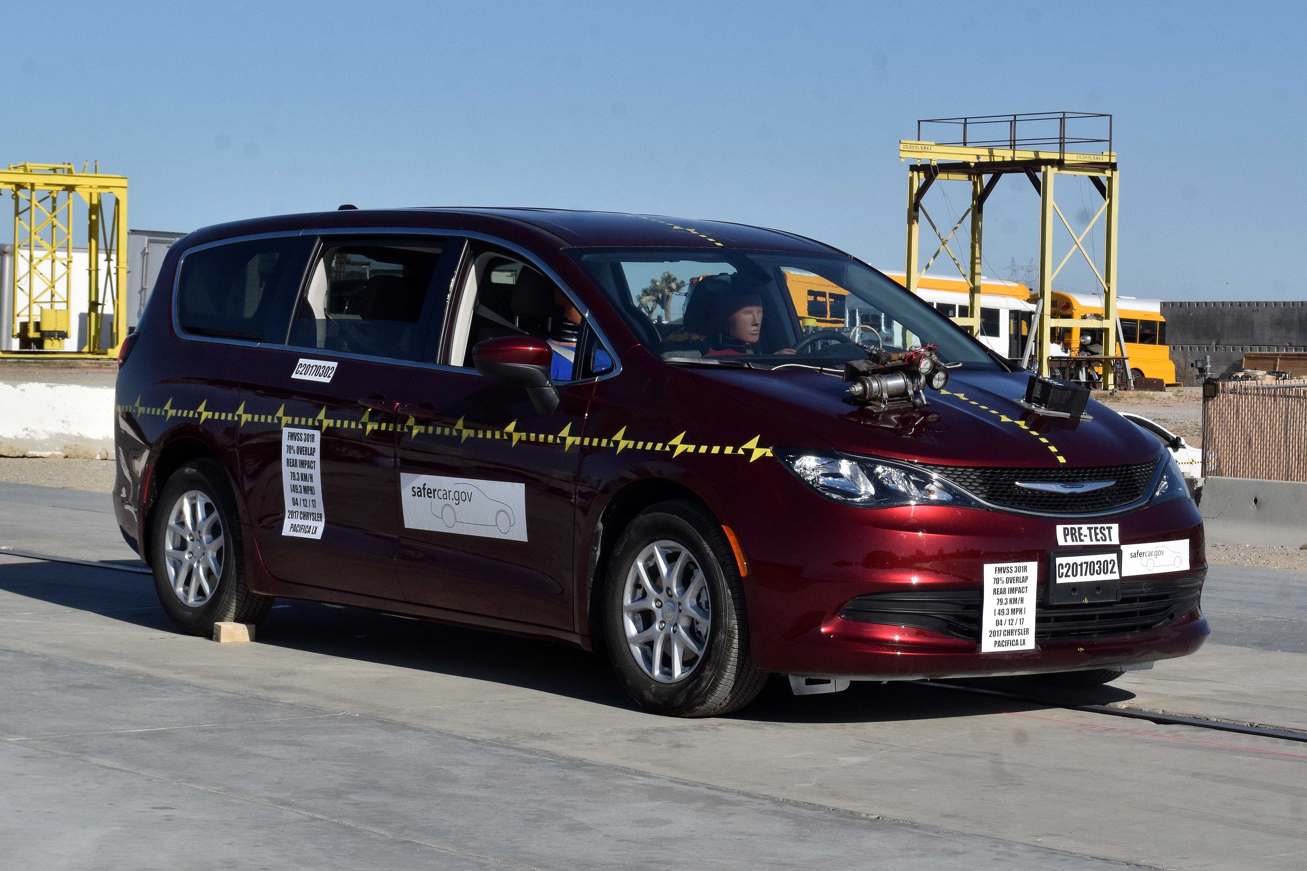 2017 CHRYSLER PACIFICA crash image 19