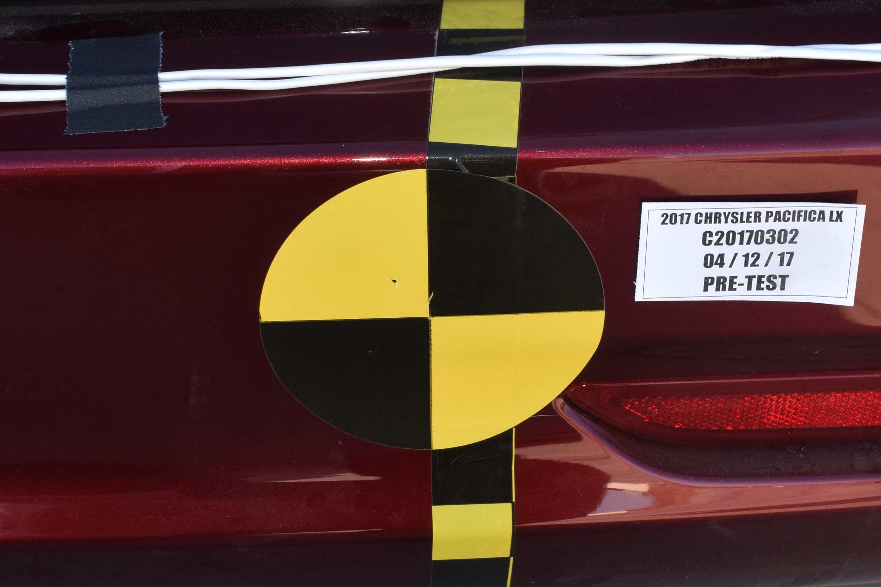 2017 CHRYSLER PACIFICA crash image 21