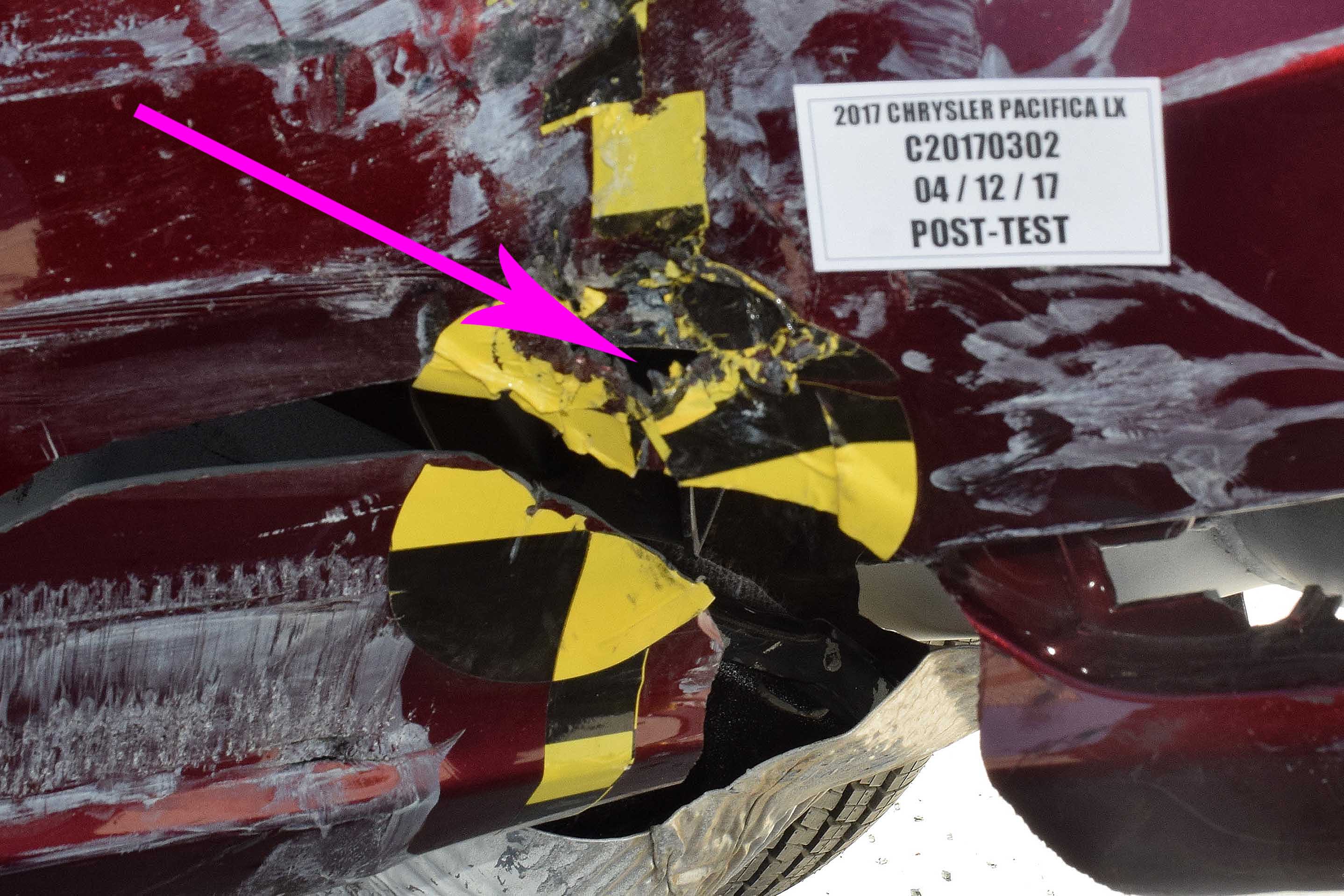 2017 CHRYSLER PACIFICA crash image 22