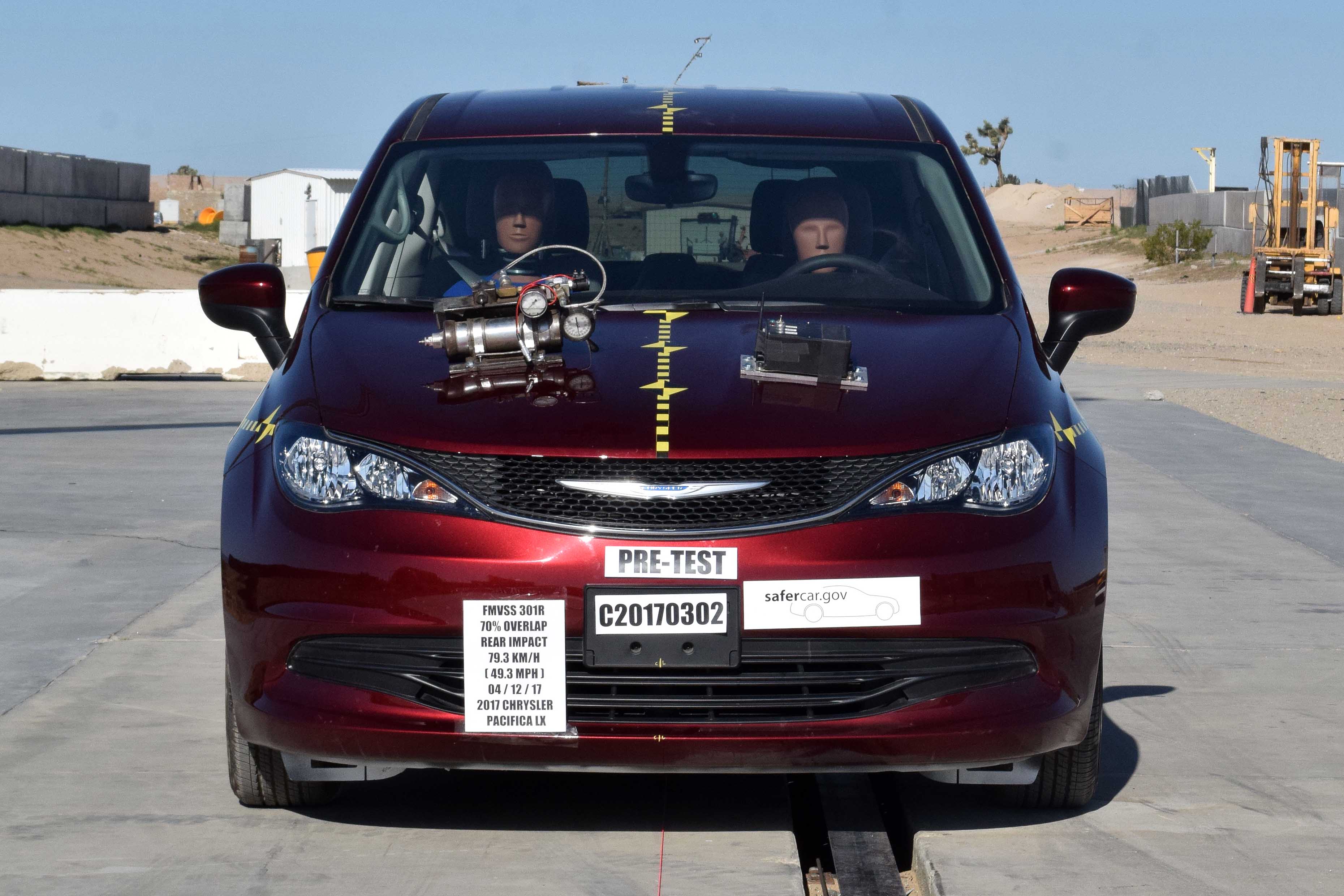2017 CHRYSLER PACIFICA crash image 5