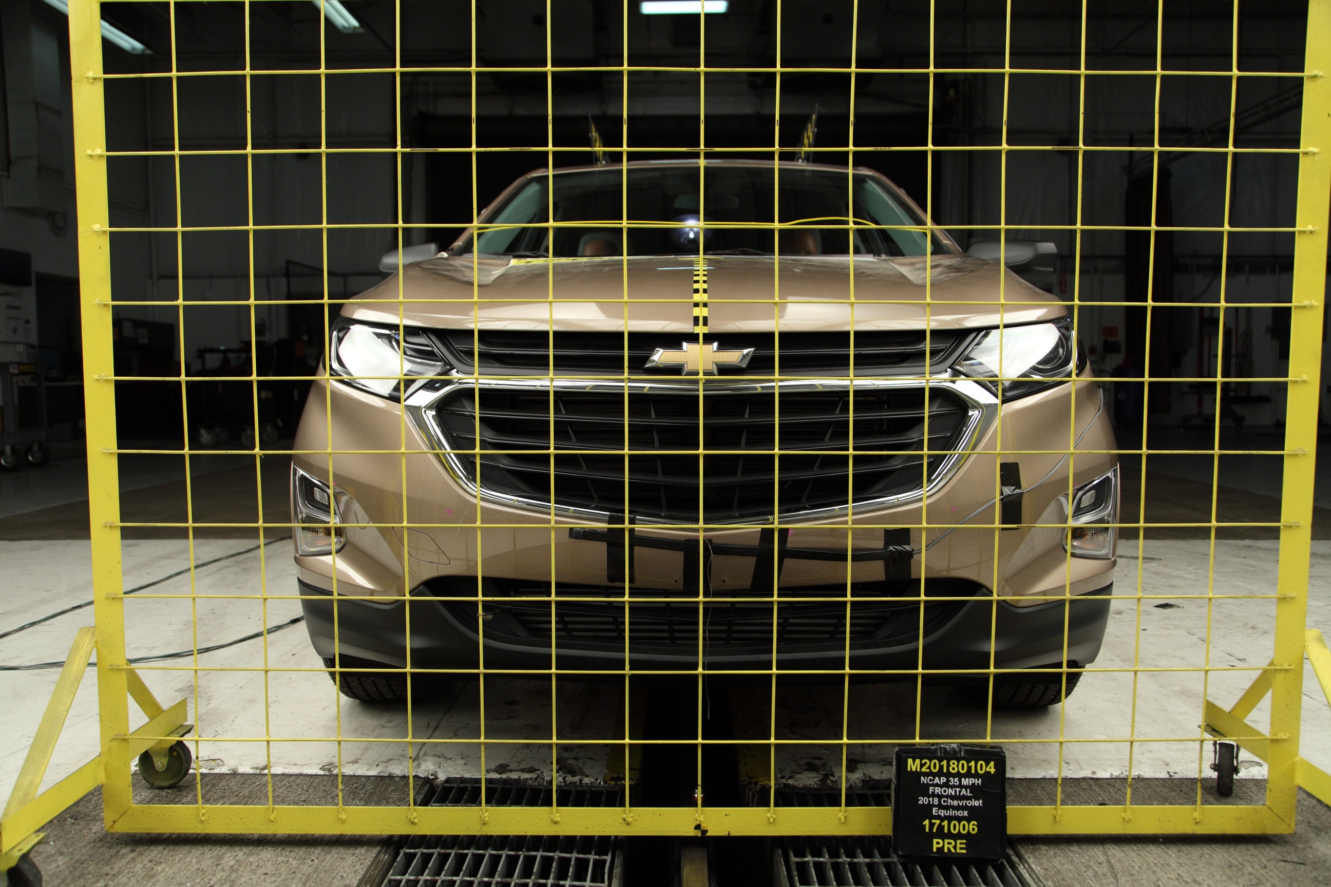 2018 CHEVROLET EQUINOX crash image