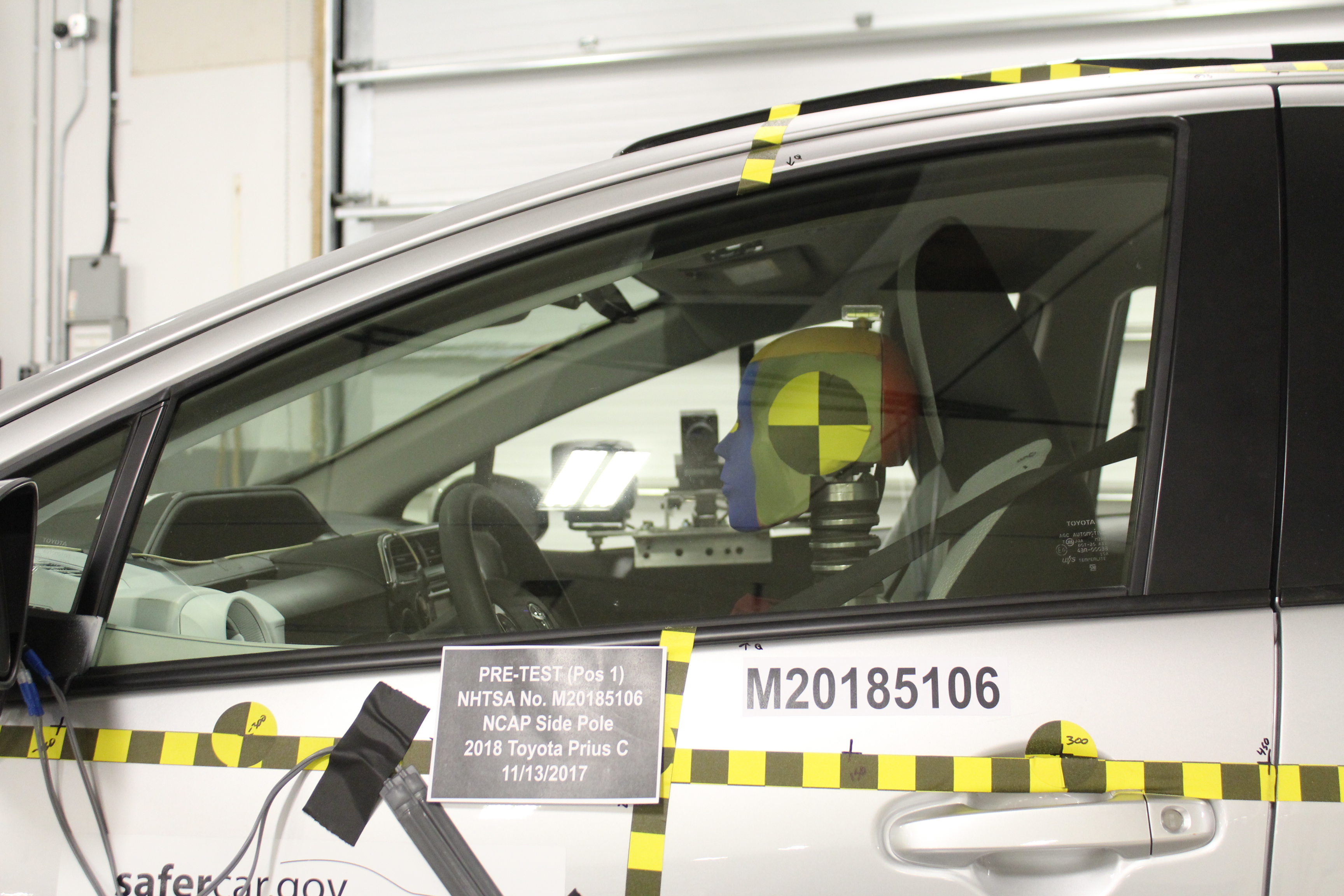 2018 TOYOTA PRIUS C crash image 24